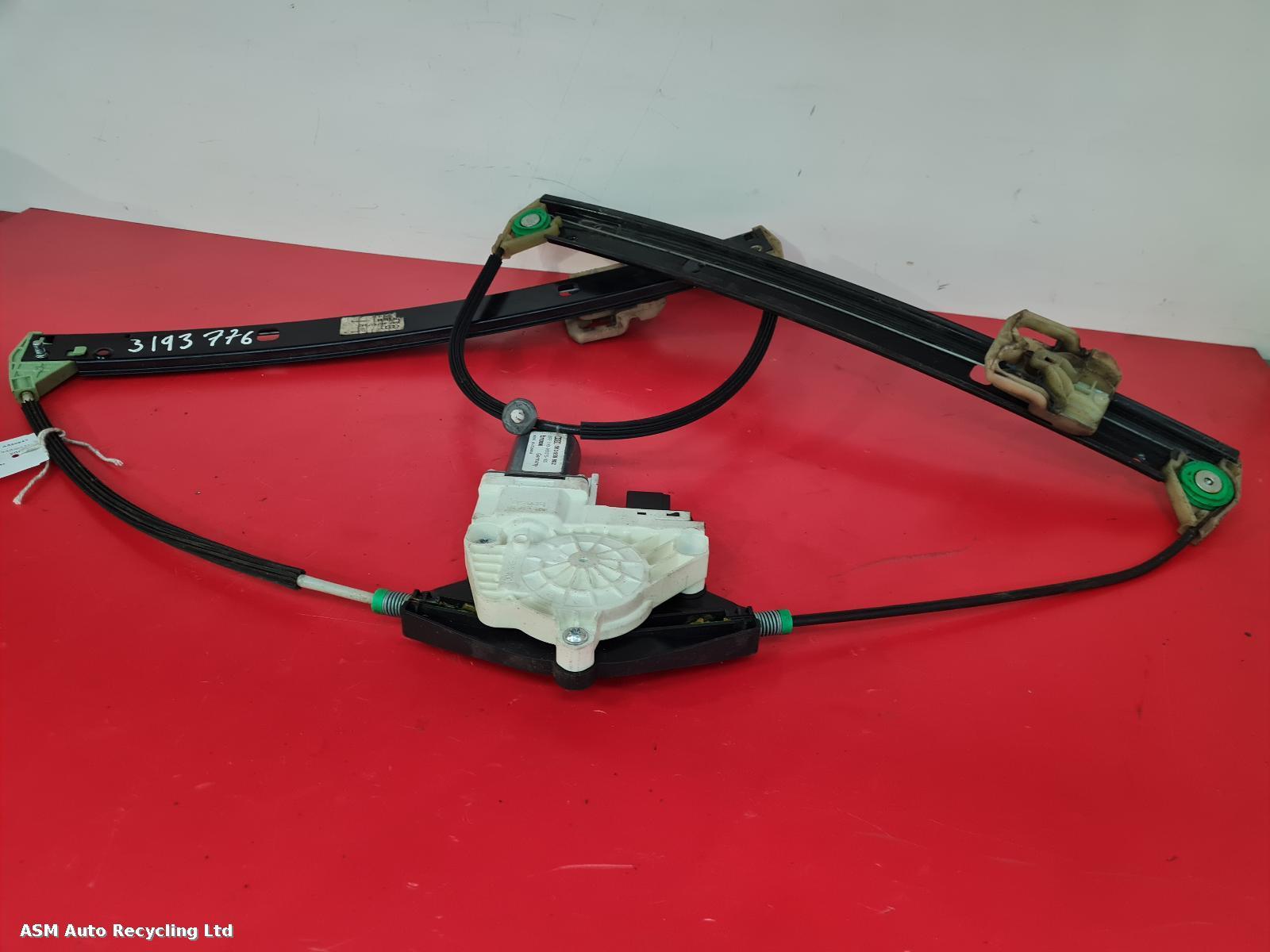 View Auto part RF Window Regulator Audi A4 2008
