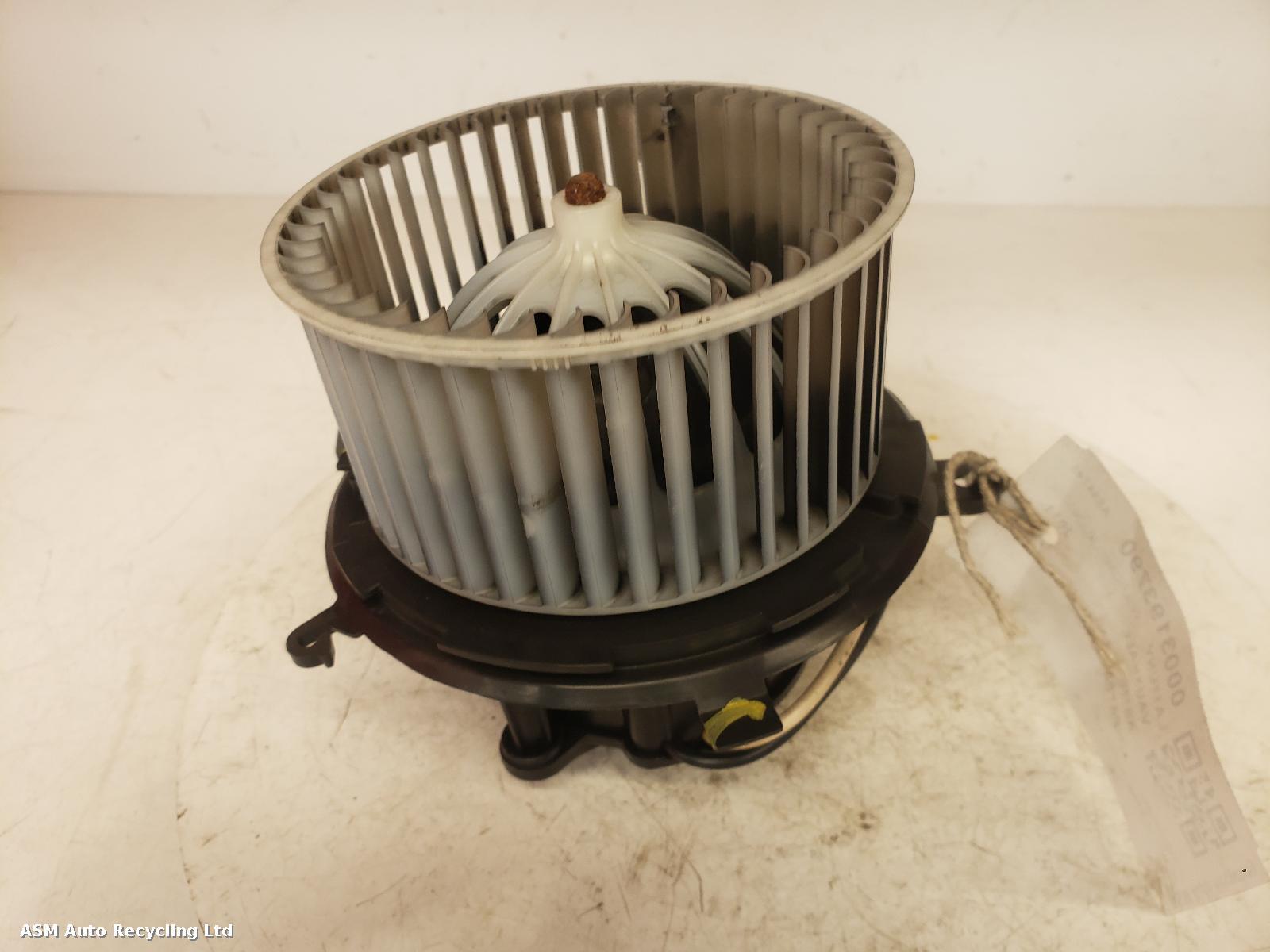 View Auto part Heater Motor/Assembly Vauxhall Astra 2011