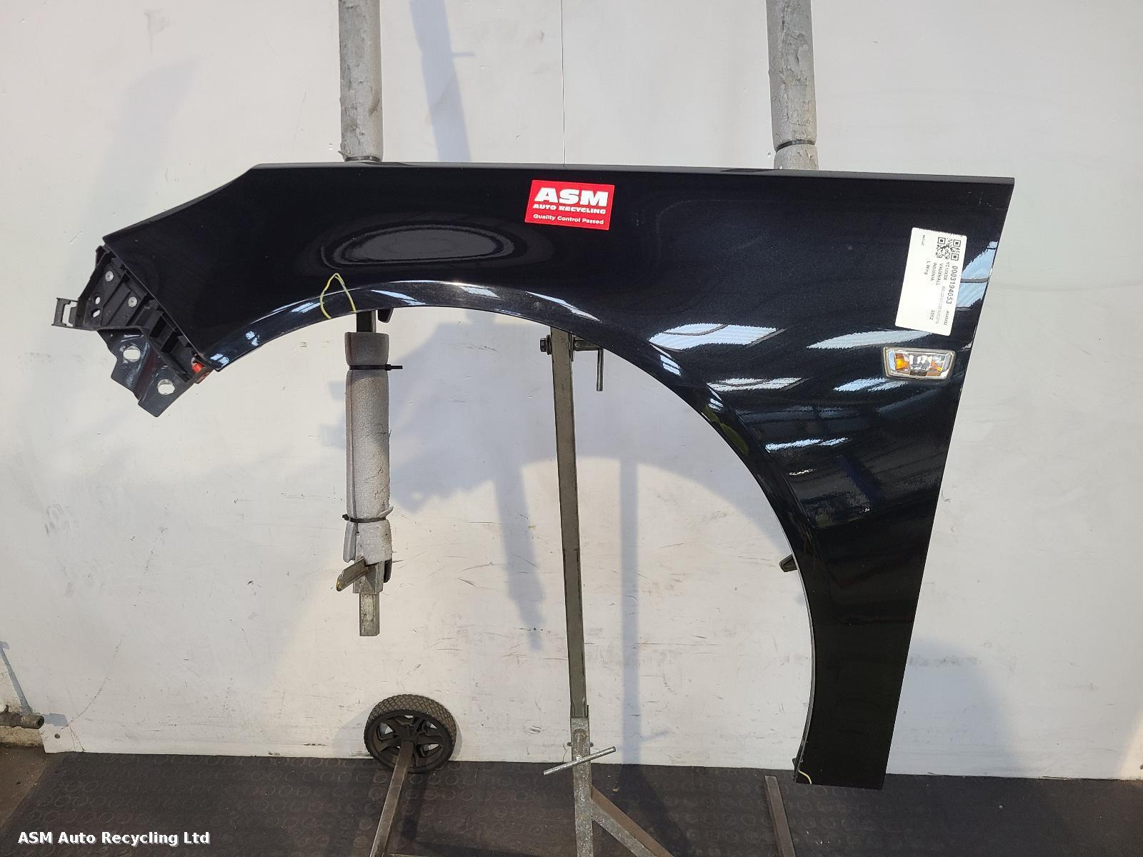 View Auto part L Wing Vauxhall Insignia 2012