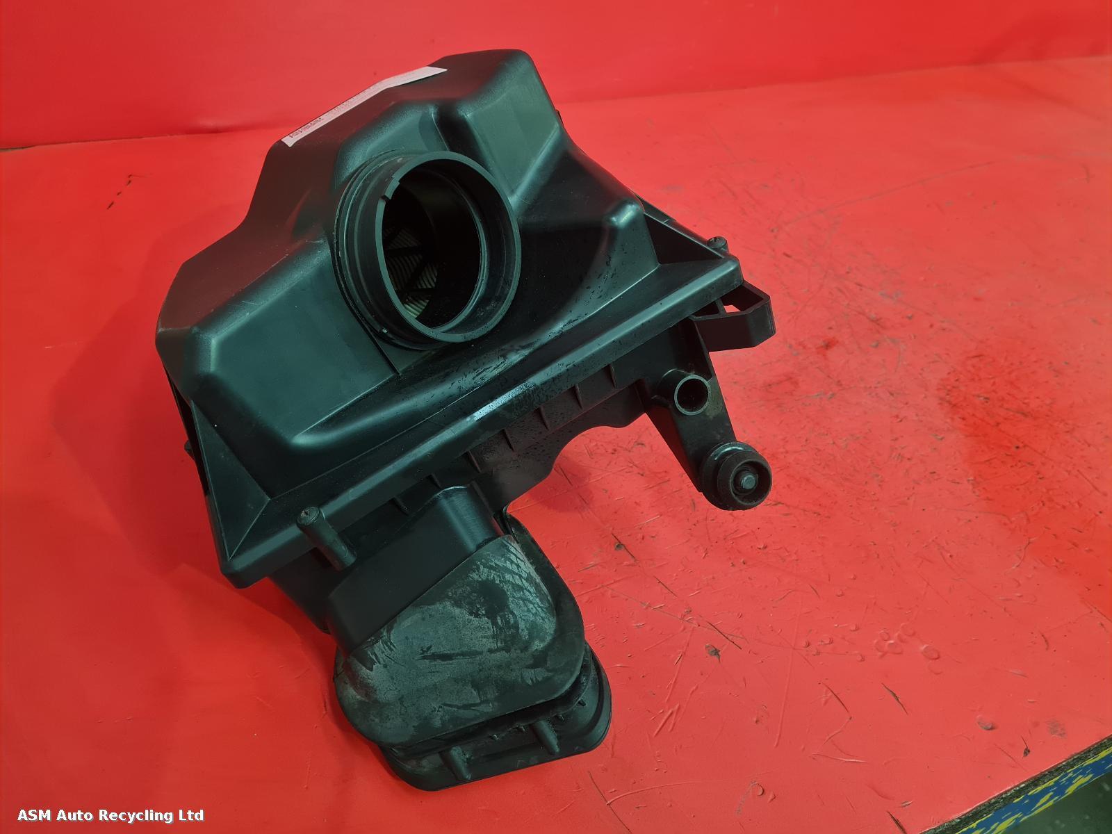 View Auto part Air Cleaner/Box Vauxhall Astra 2013