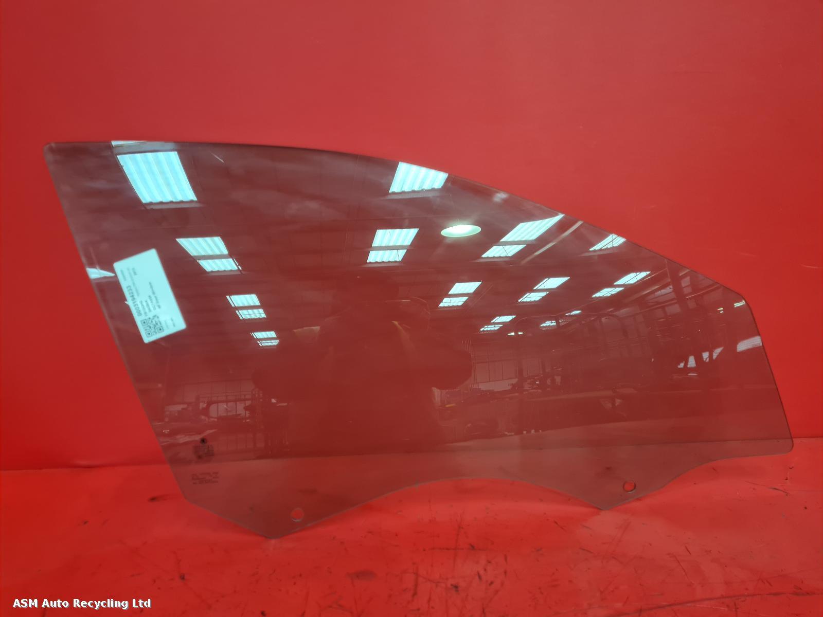 View Auto part RF Door Window Skoda Octavia 2013