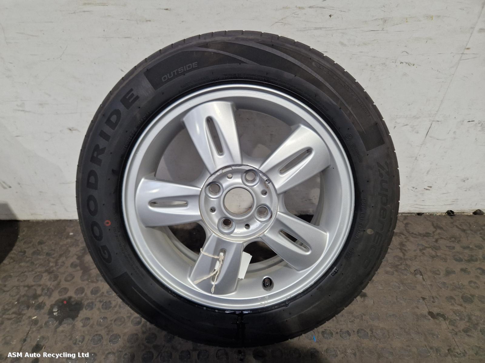 View Auto part Wheel Mini (bmw) Mini 2006