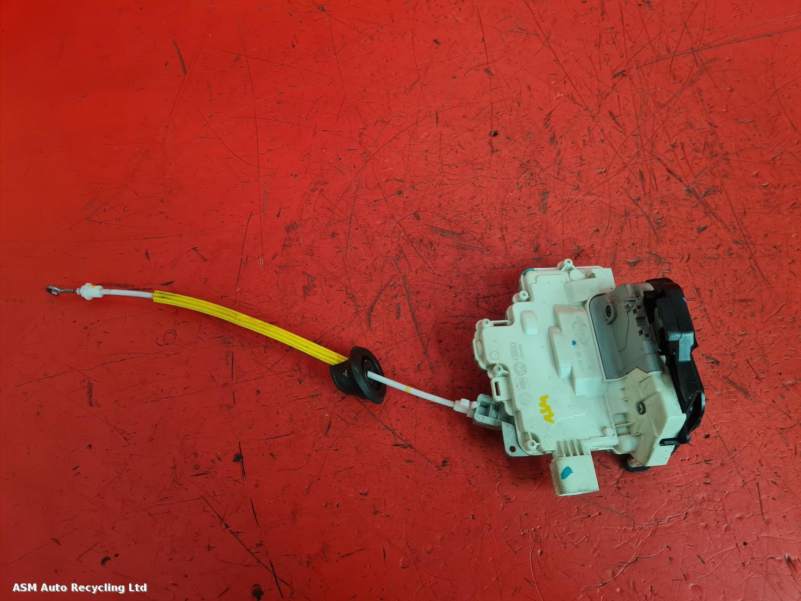 View Auto part Door Lock Assembly Audi A3 2009