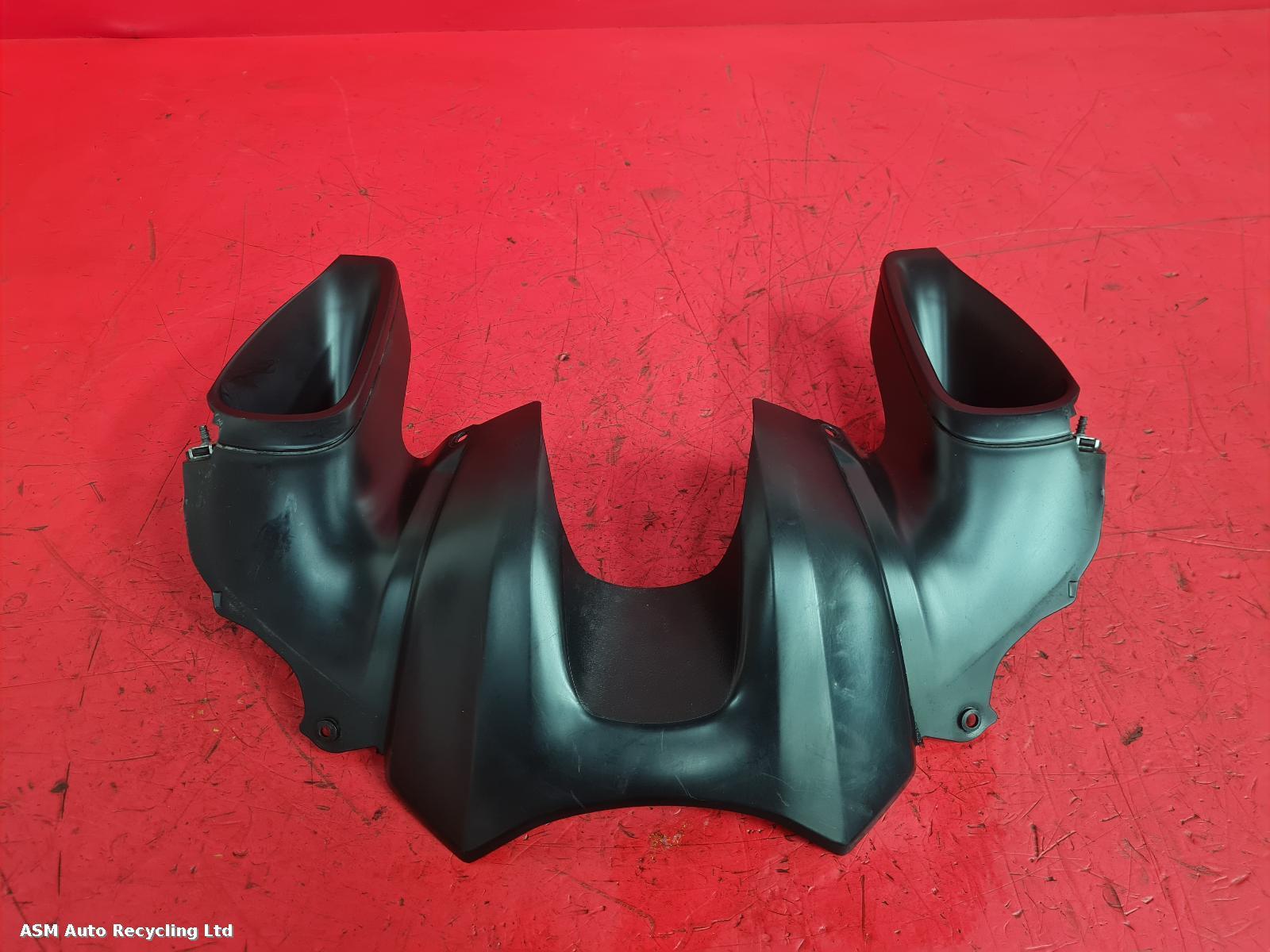 View Auto part FRONT AIR GUIDE Yamaha Mt-09 2021