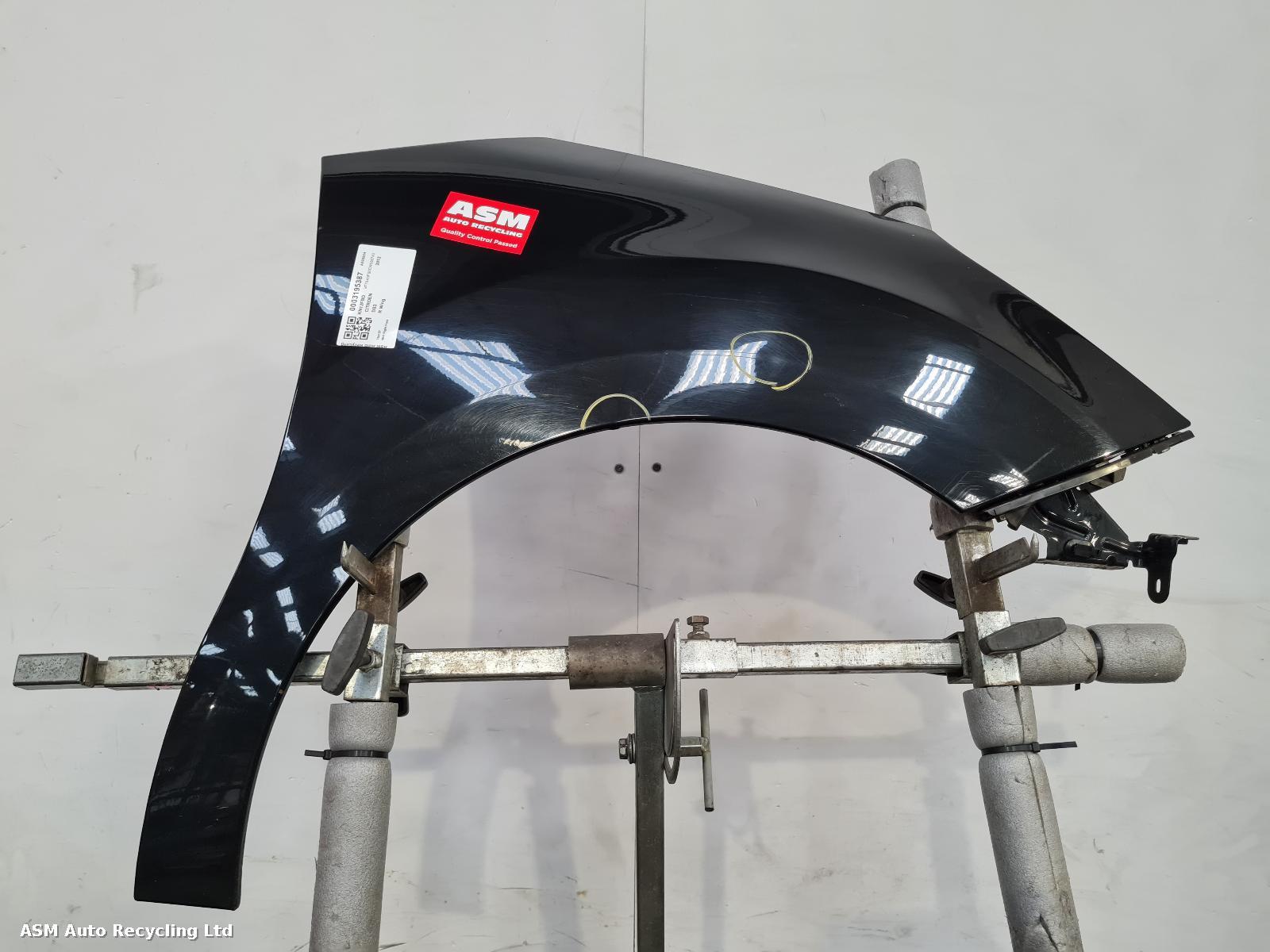 View Auto part R Wing Citroen Ds3 2012