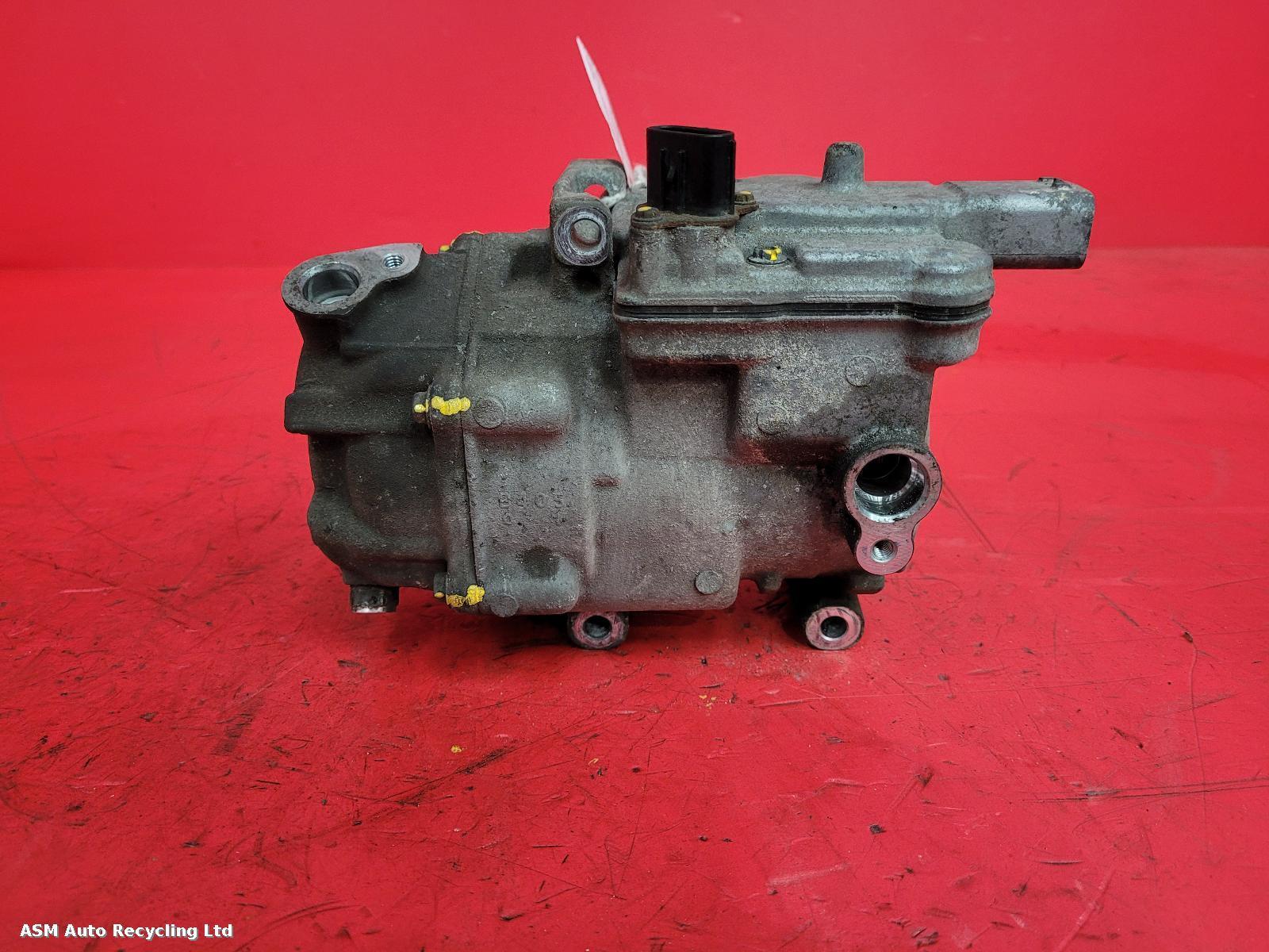 View Auto part Compressor Toyota Yaris 2013