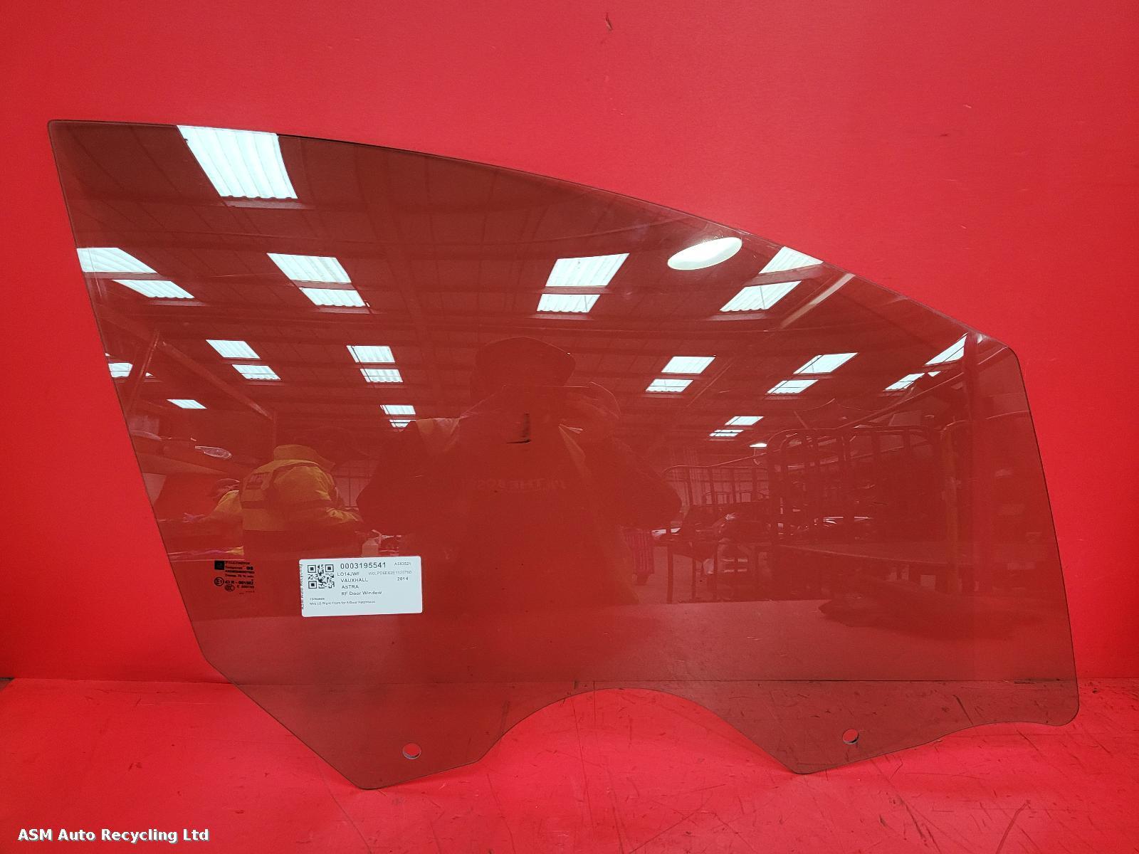 View Auto part RF Door Window Vauxhall Astra 2014