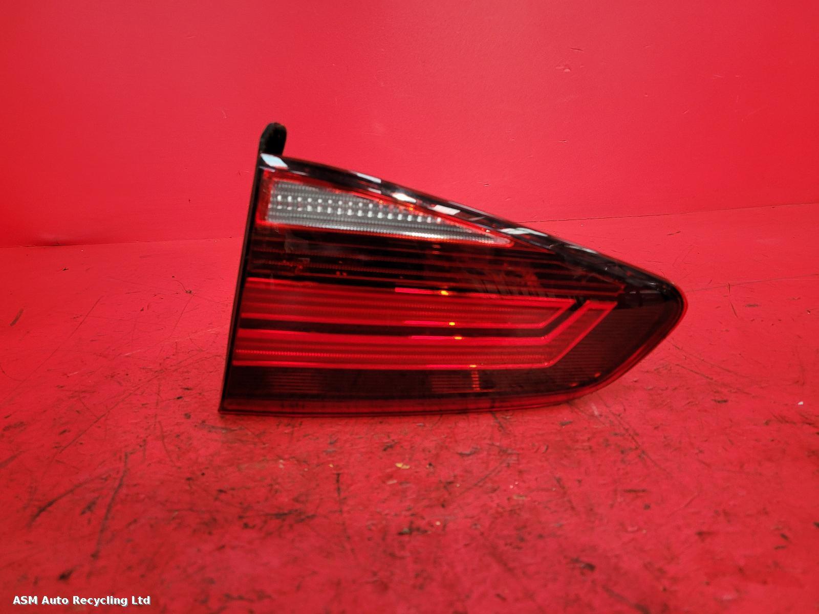 View Auto part R Taillight Volkswagen Golf 2019