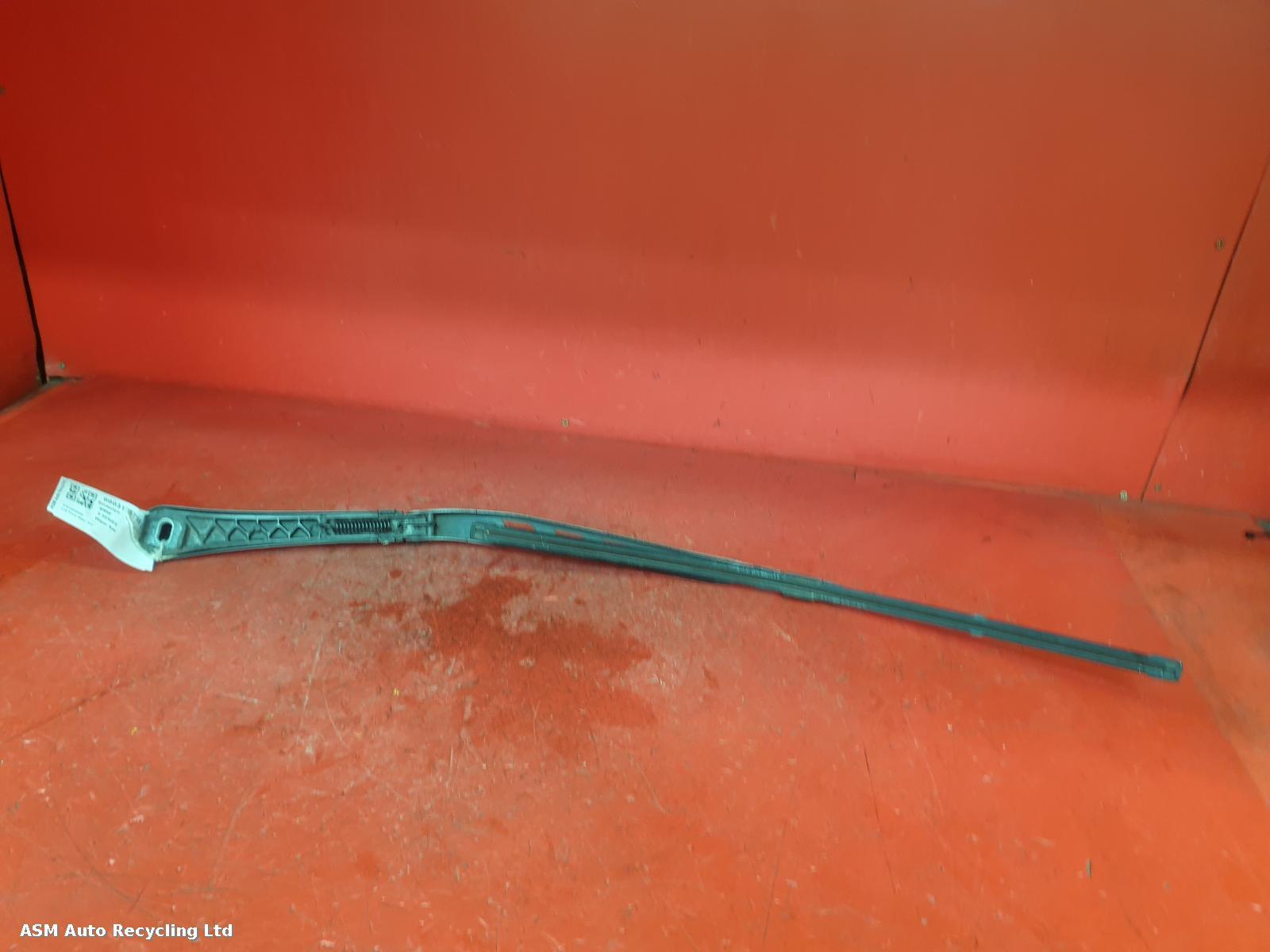 View Auto part Wiper Arm Bmw 5 Series 2006
