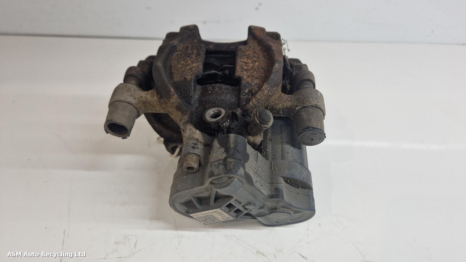 View Auto part Caliper Volkswagen Golf 2020