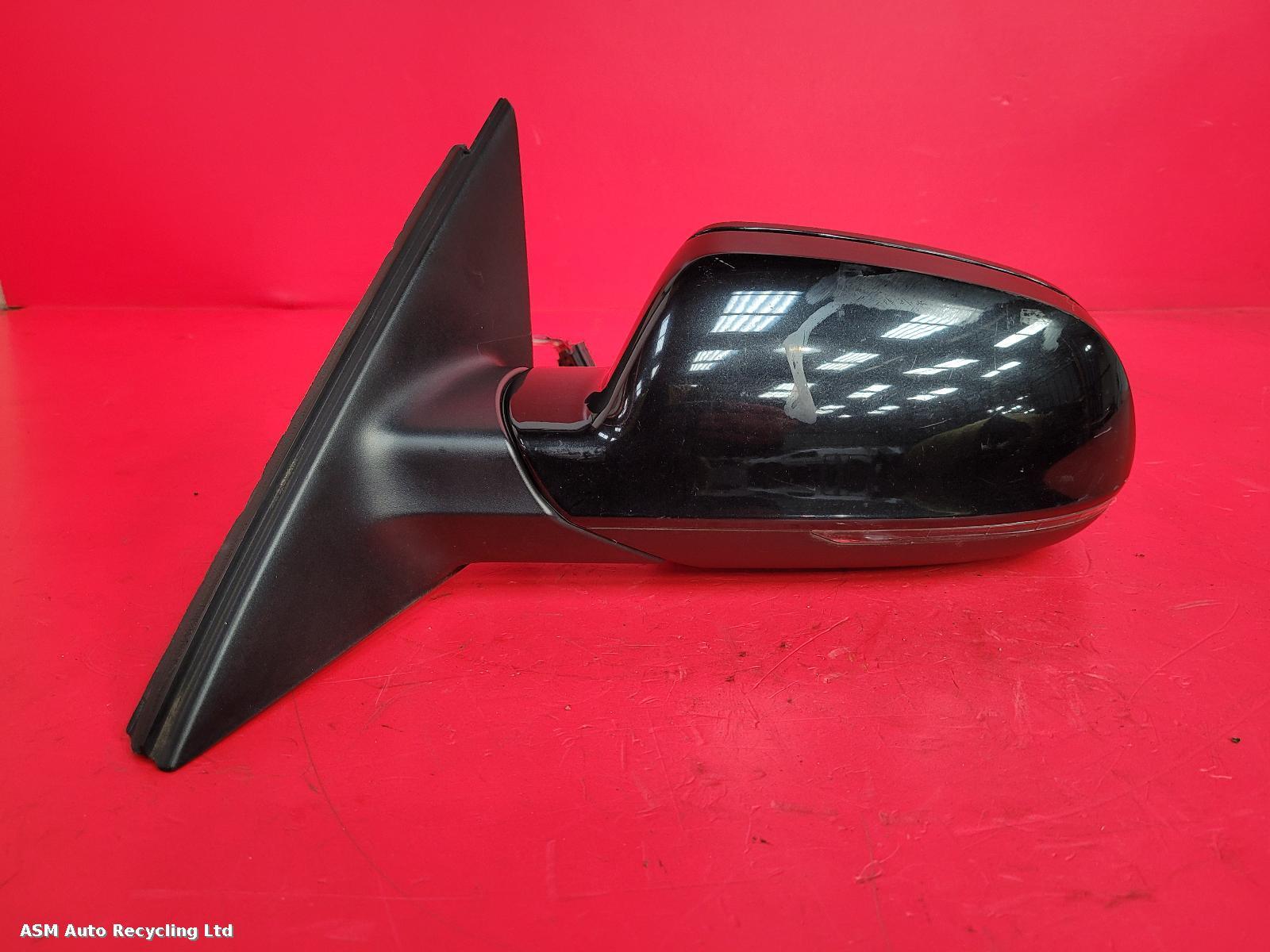View Auto part L Door Mirror Audi A4 2009