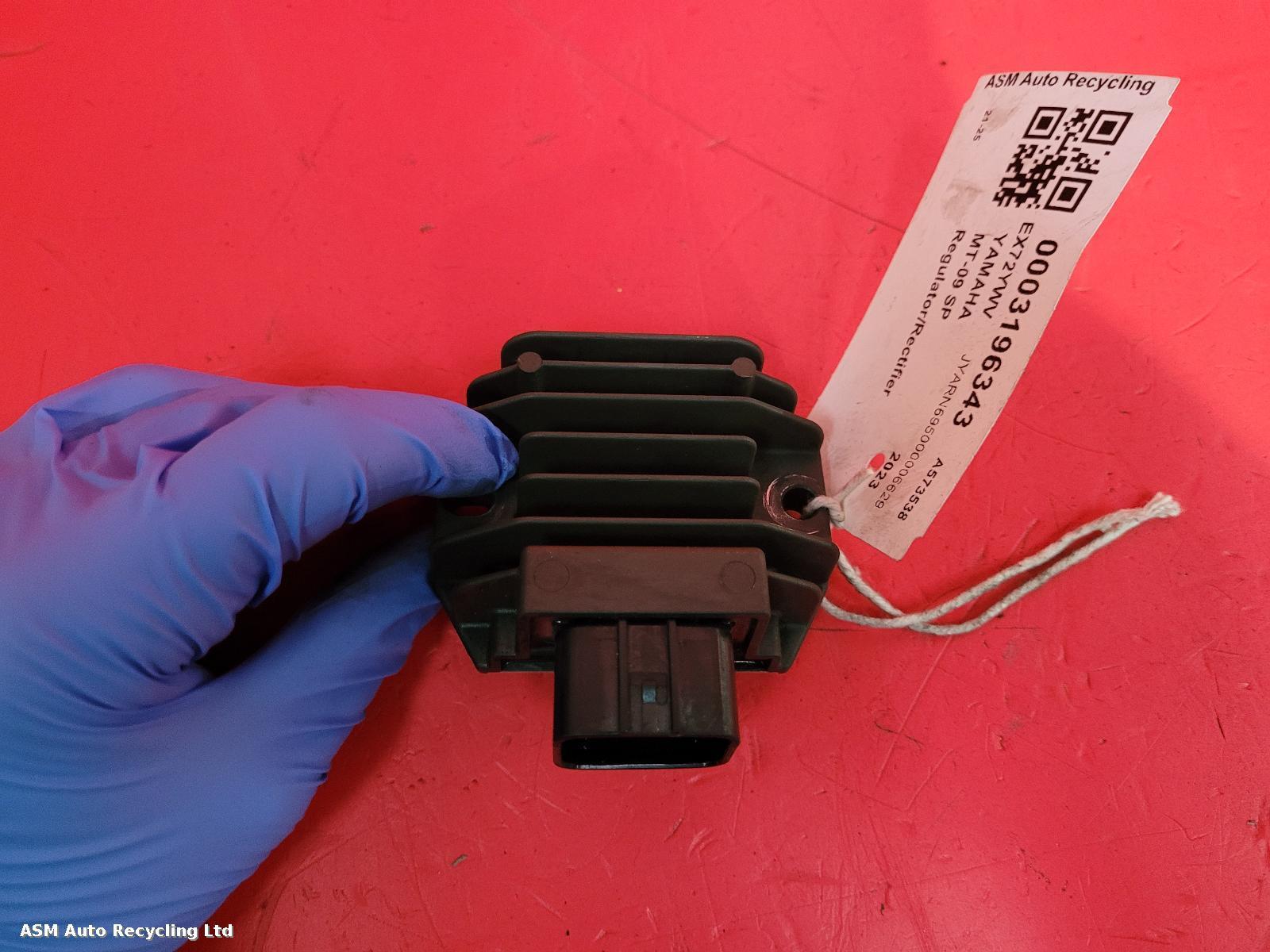 View Auto part Regulator/Rectifier Yamaha Mt-09 Sp 2023