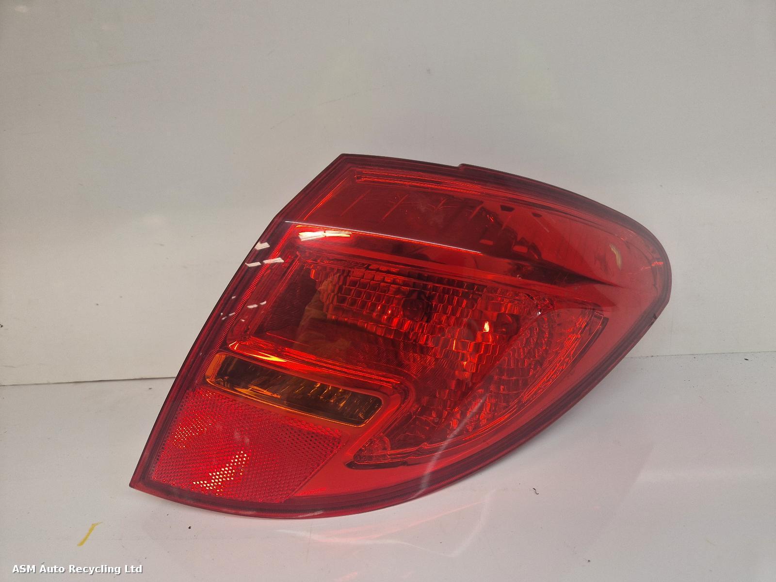 View Auto part R Taillight Vauxhall Meriva 2012