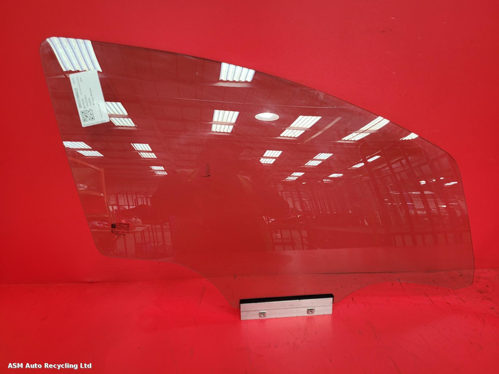 View Auto part RF Door Window Vauxhall Corsa 2010