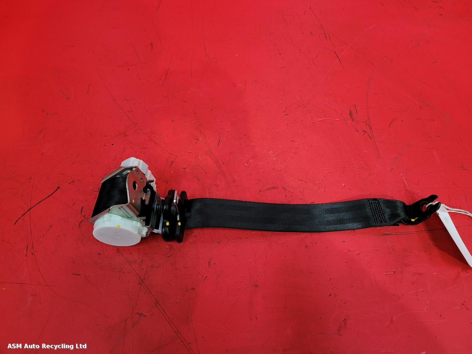 View Auto part Seat Belt Ford Fiesta 2013