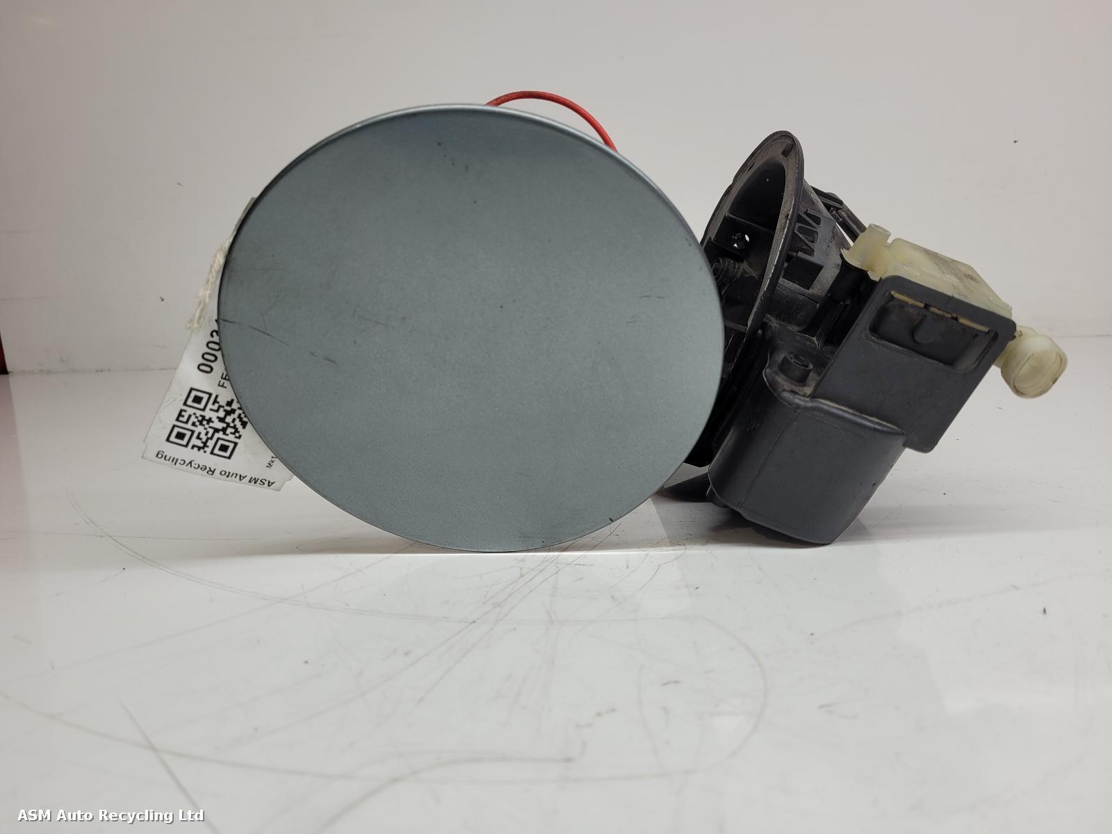 View Auto part Fuel Filler Flap Vauxhall Insignia 2014