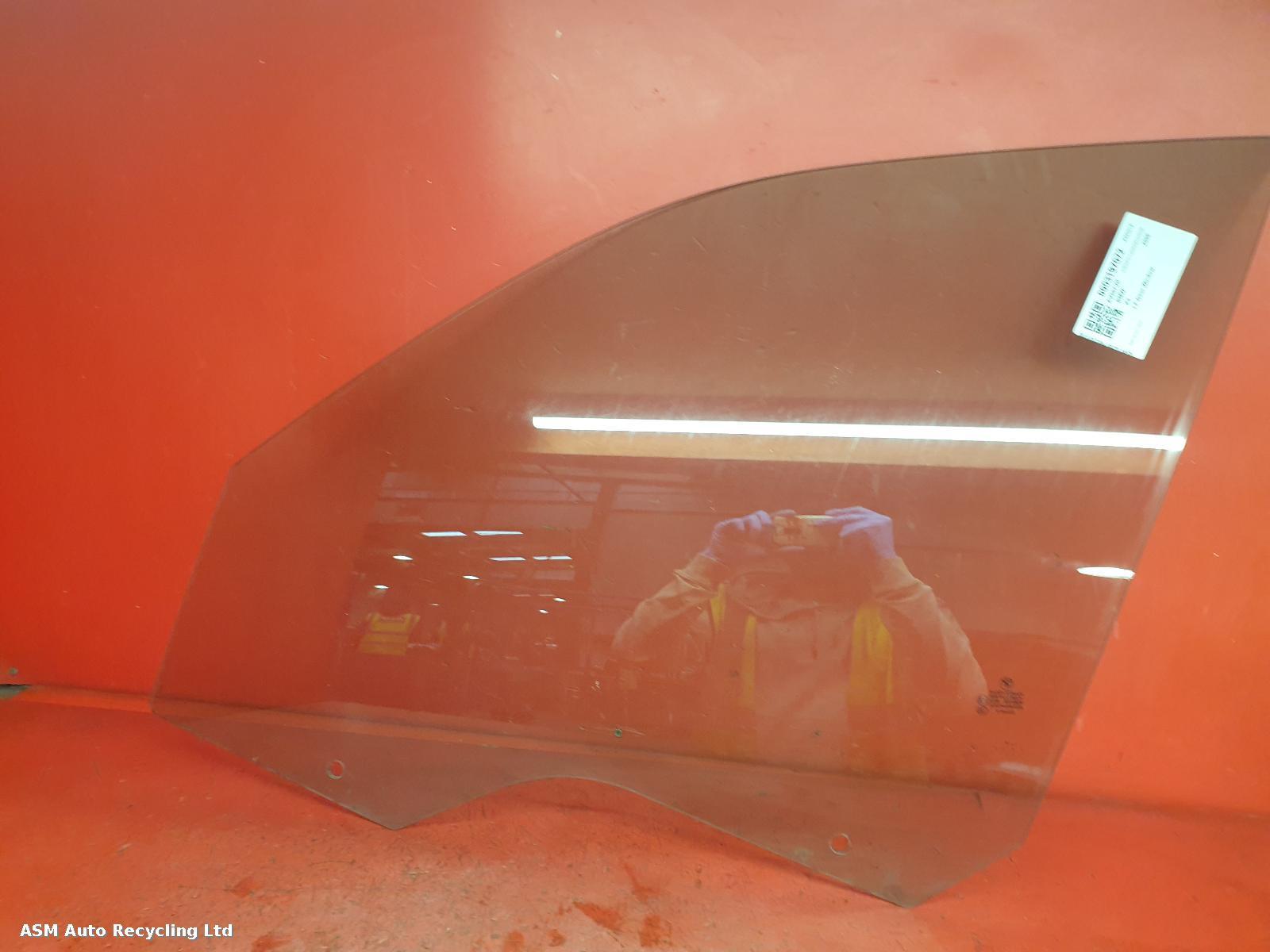 View Auto part LF Door Window Bmw X3 2006