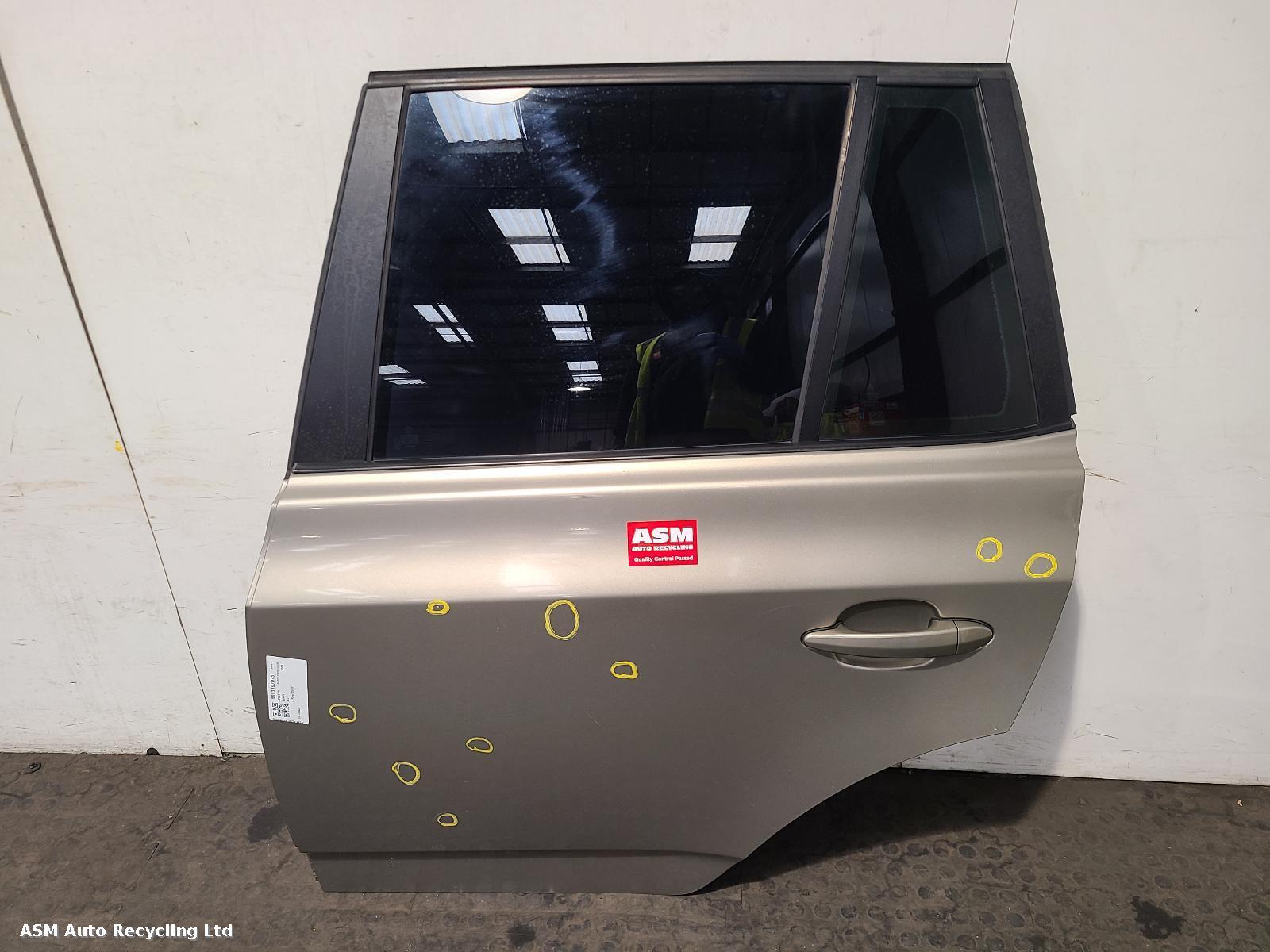 View Auto part L Rear Door Bmw X3 2006