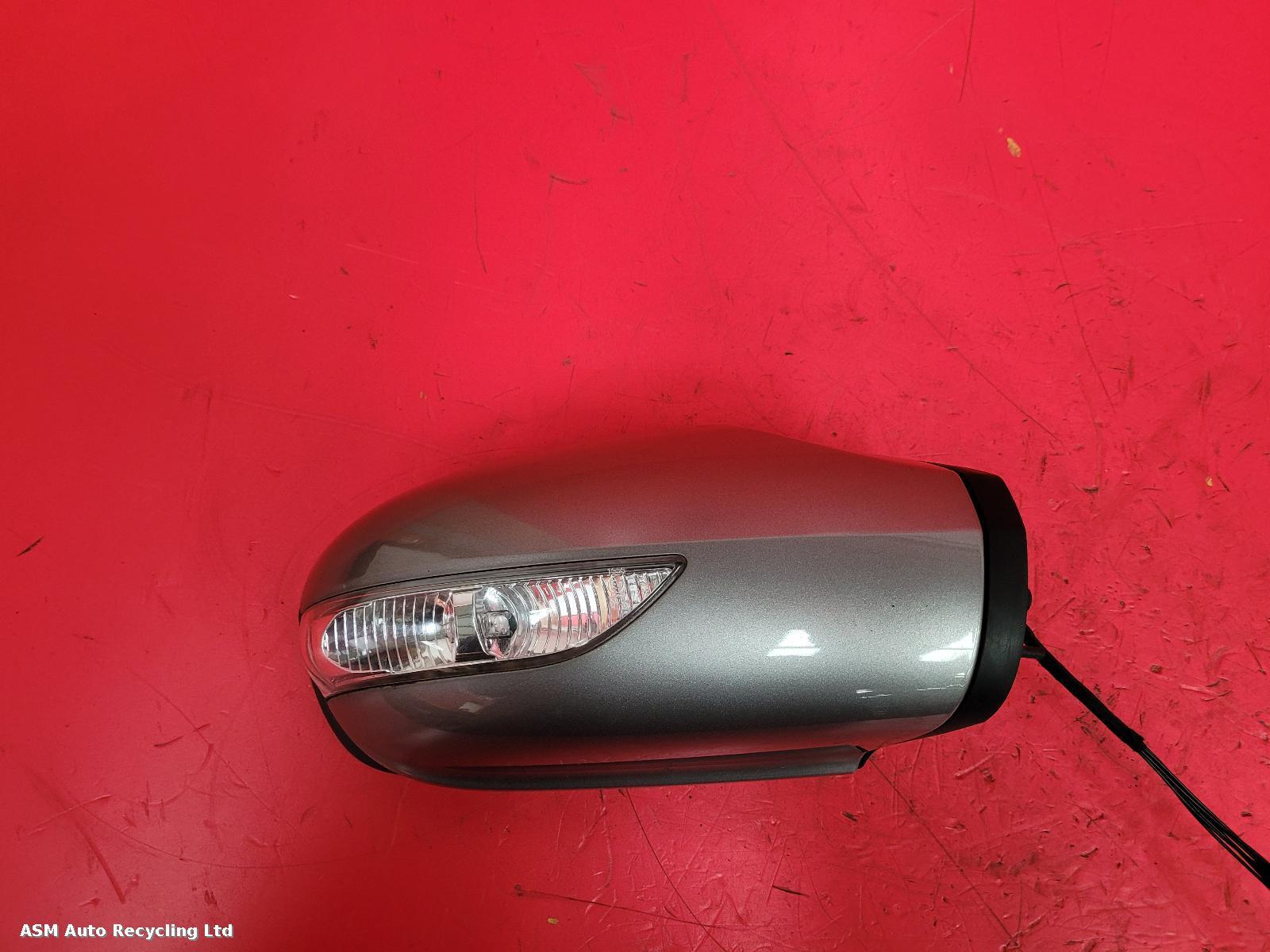 View Auto part R Door Mirror Mercedes B Class 2006