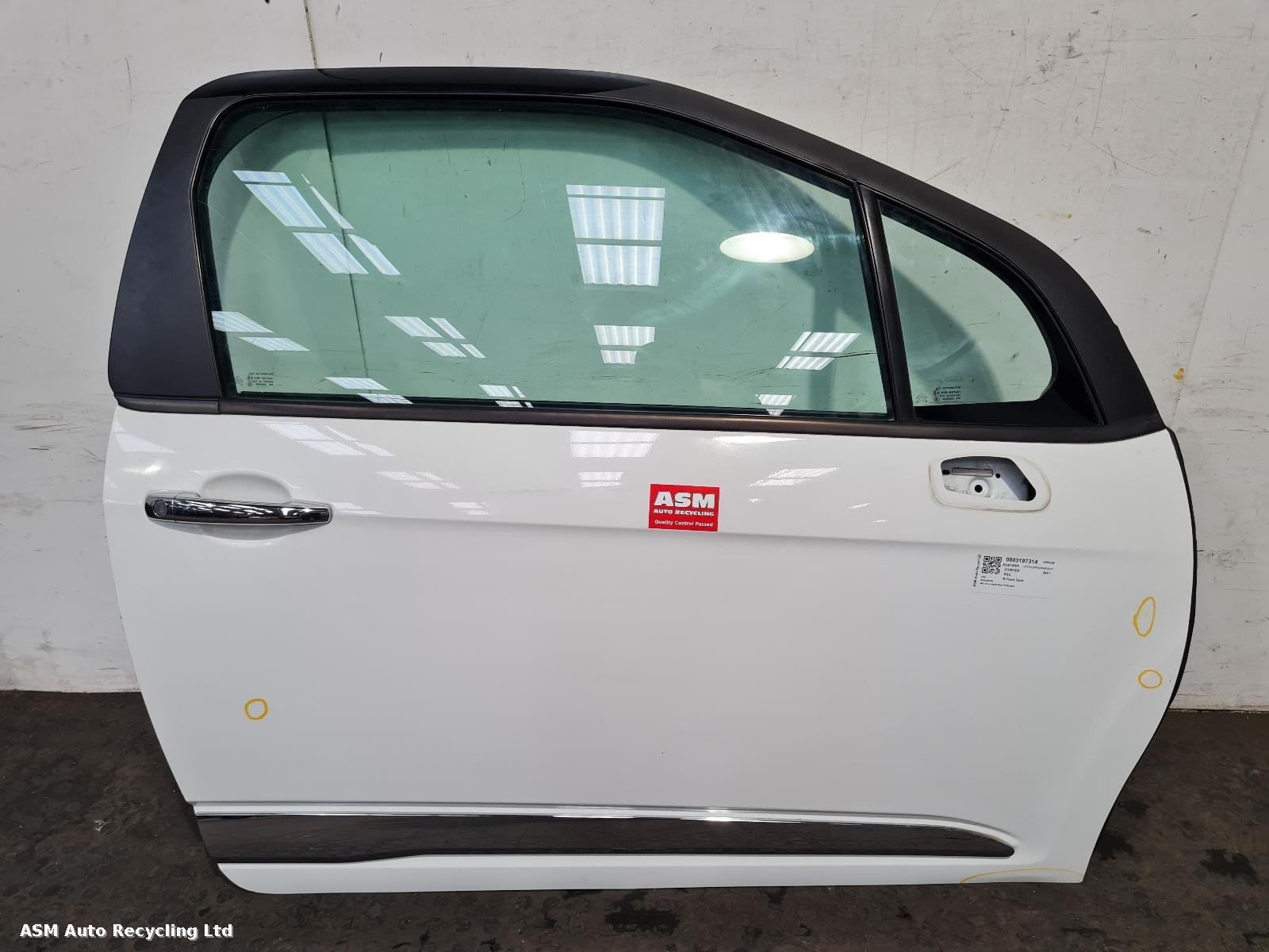 View Auto part R Front Door Citroen Ds3 2011