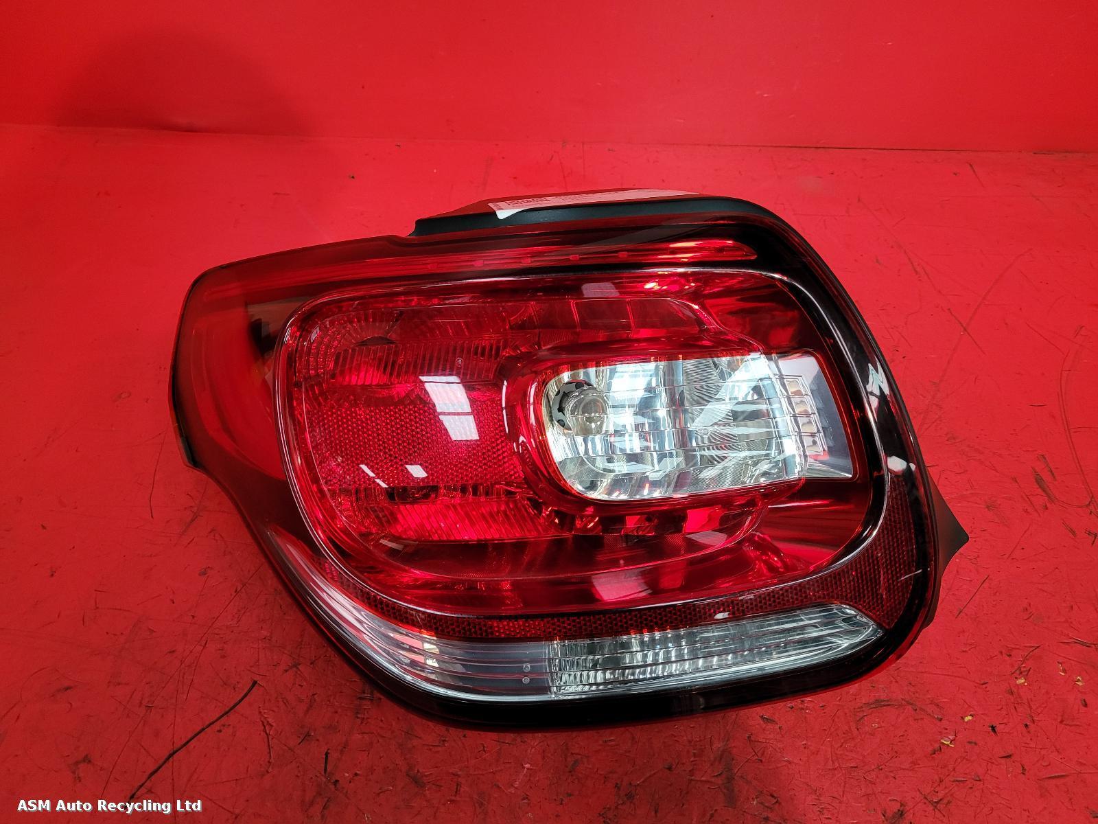View Auto part L Taillight Citroen Ds3 2011
