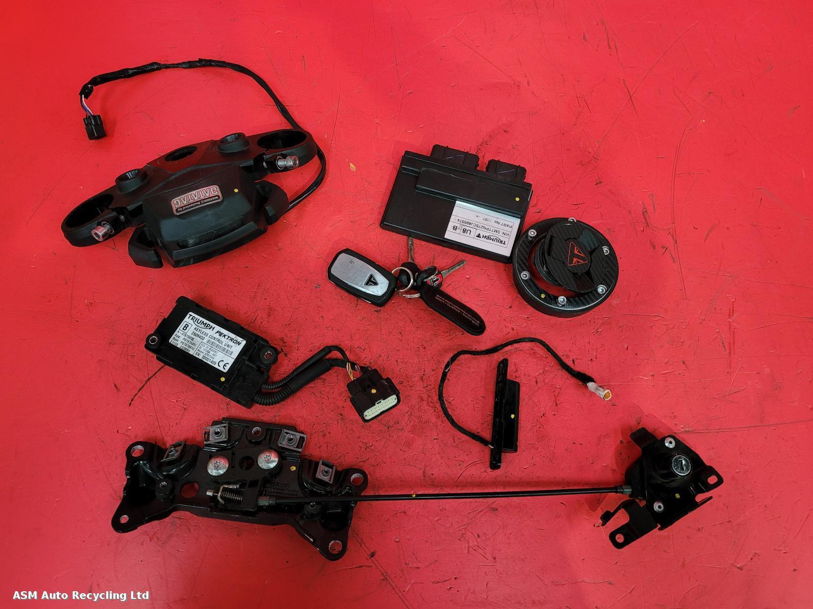 View Auto part Comp.Lock Set + Keys Triumph Speed Triple Rs 1050 2018