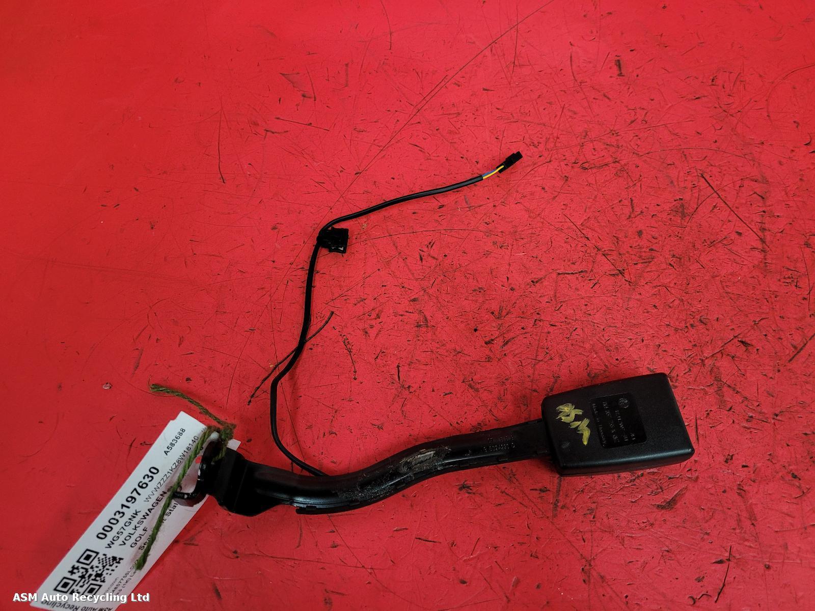View Auto part Seat Belt Volkswagen Golf 2008