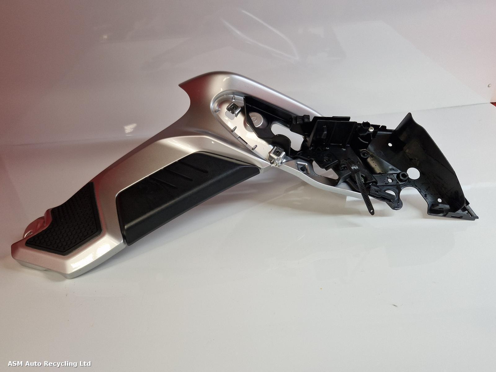 View Auto part Tank Trim Yamaha Mt-10 2017