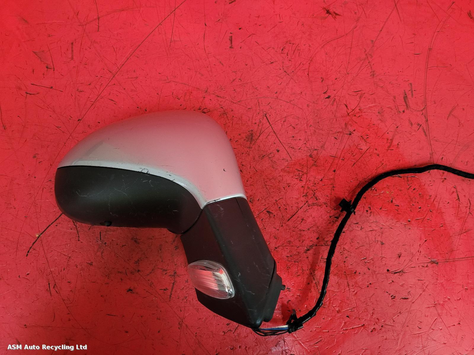 View Auto part R Door Mirror Peugeot 207 2009