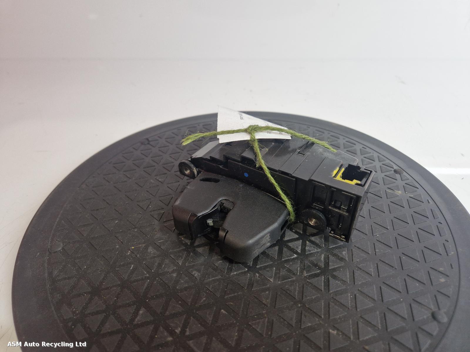 View Auto part Bootlid/Tailgate Lock Peugeot 207 2009