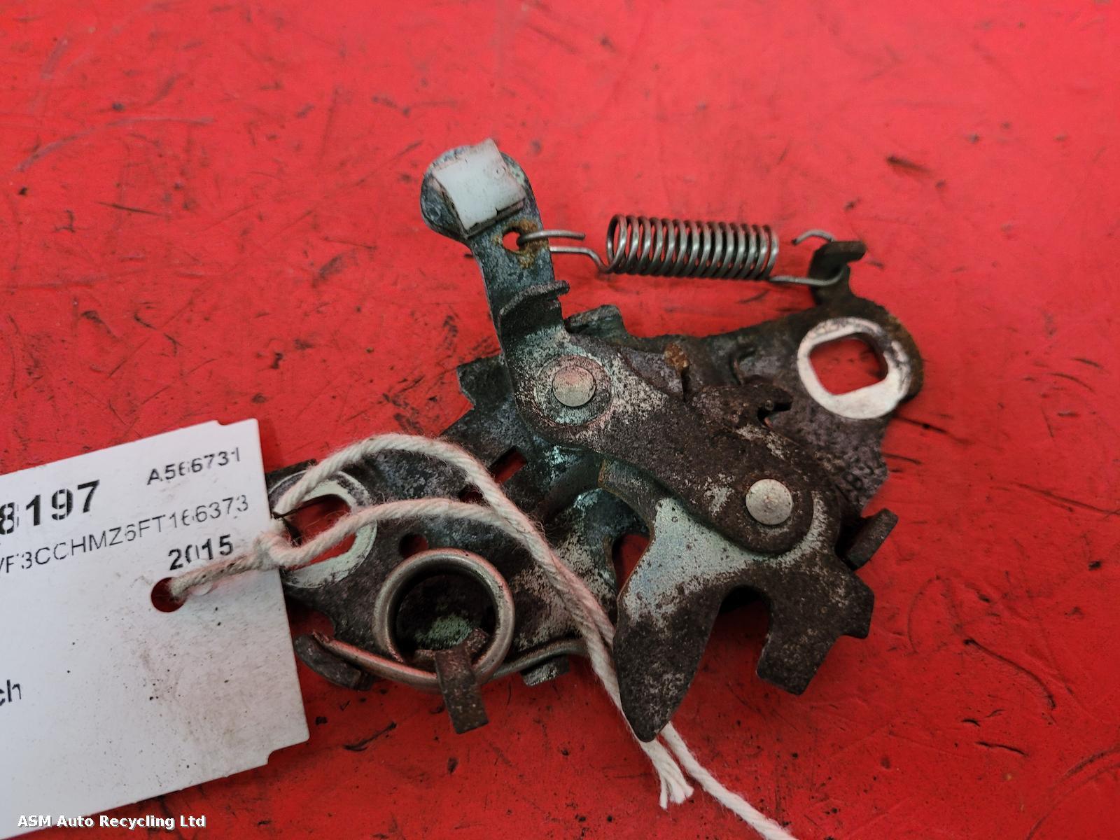 View Auto part Bonnet Latch Peugeot 208 2015