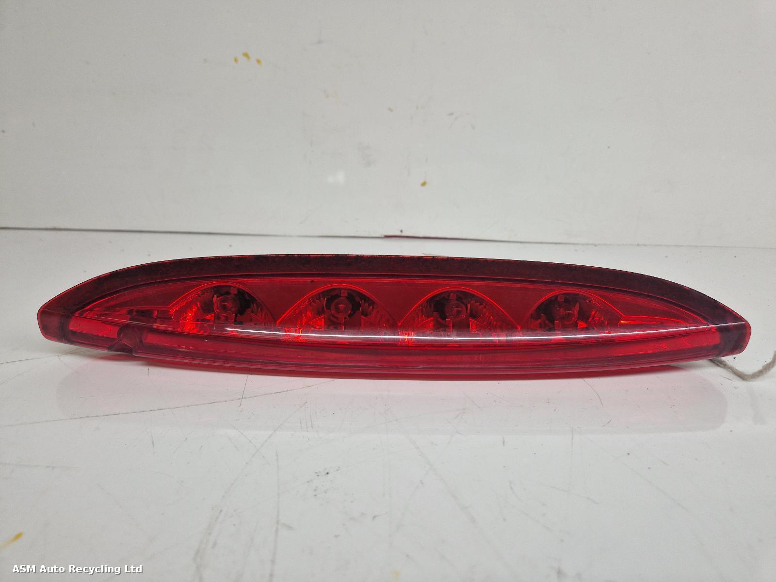 View Auto part High Level Stop Light Peugeot 208 2015