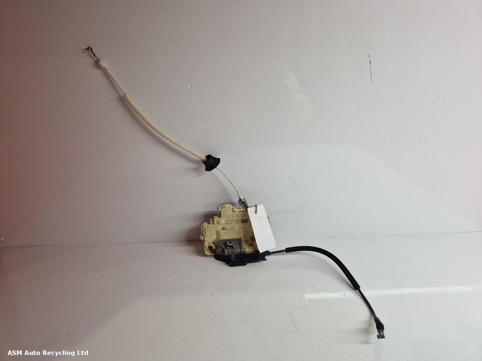 View Auto part Door Lock Assembly Audi Q7 2007