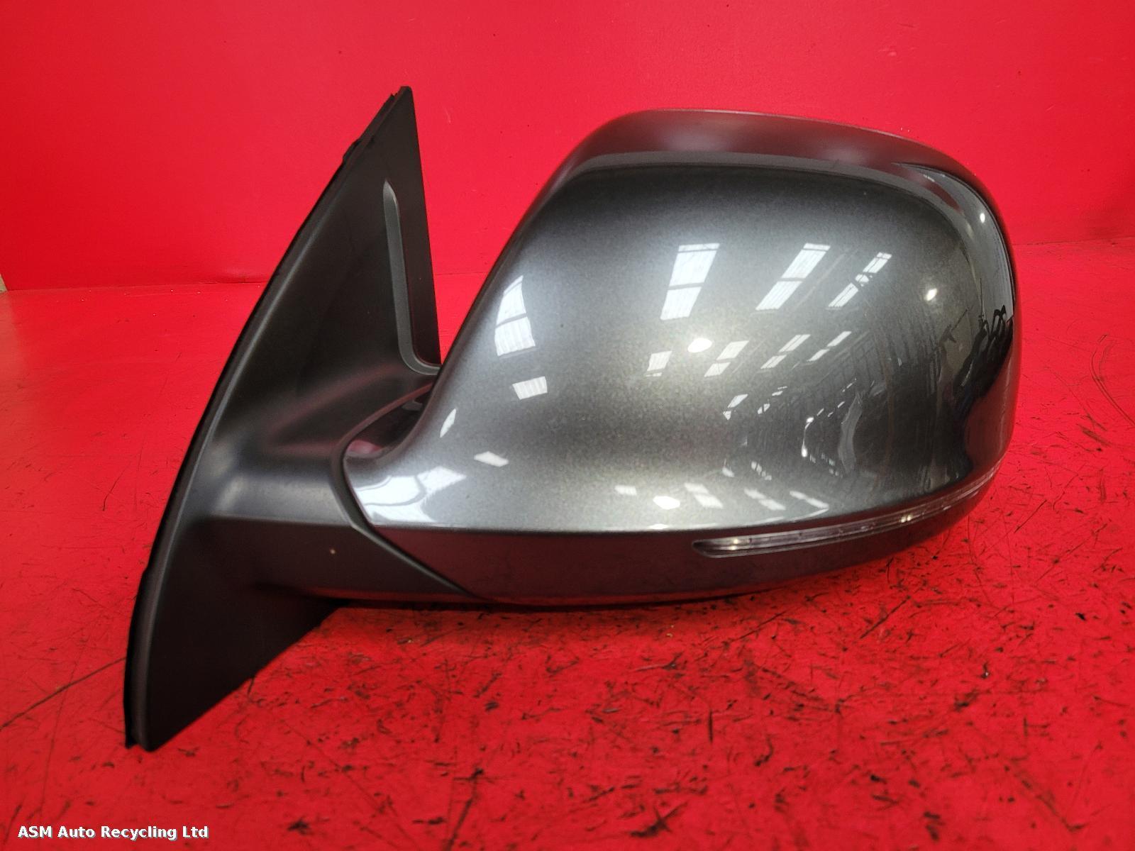 View Auto part L Door Mirror Audi Q7 2007