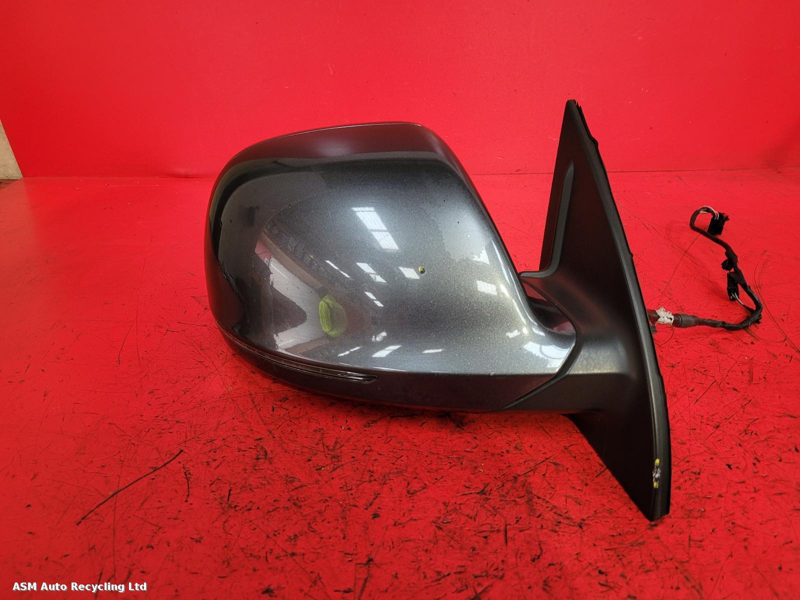 View Auto part R Door Mirror Audi Q7 2007