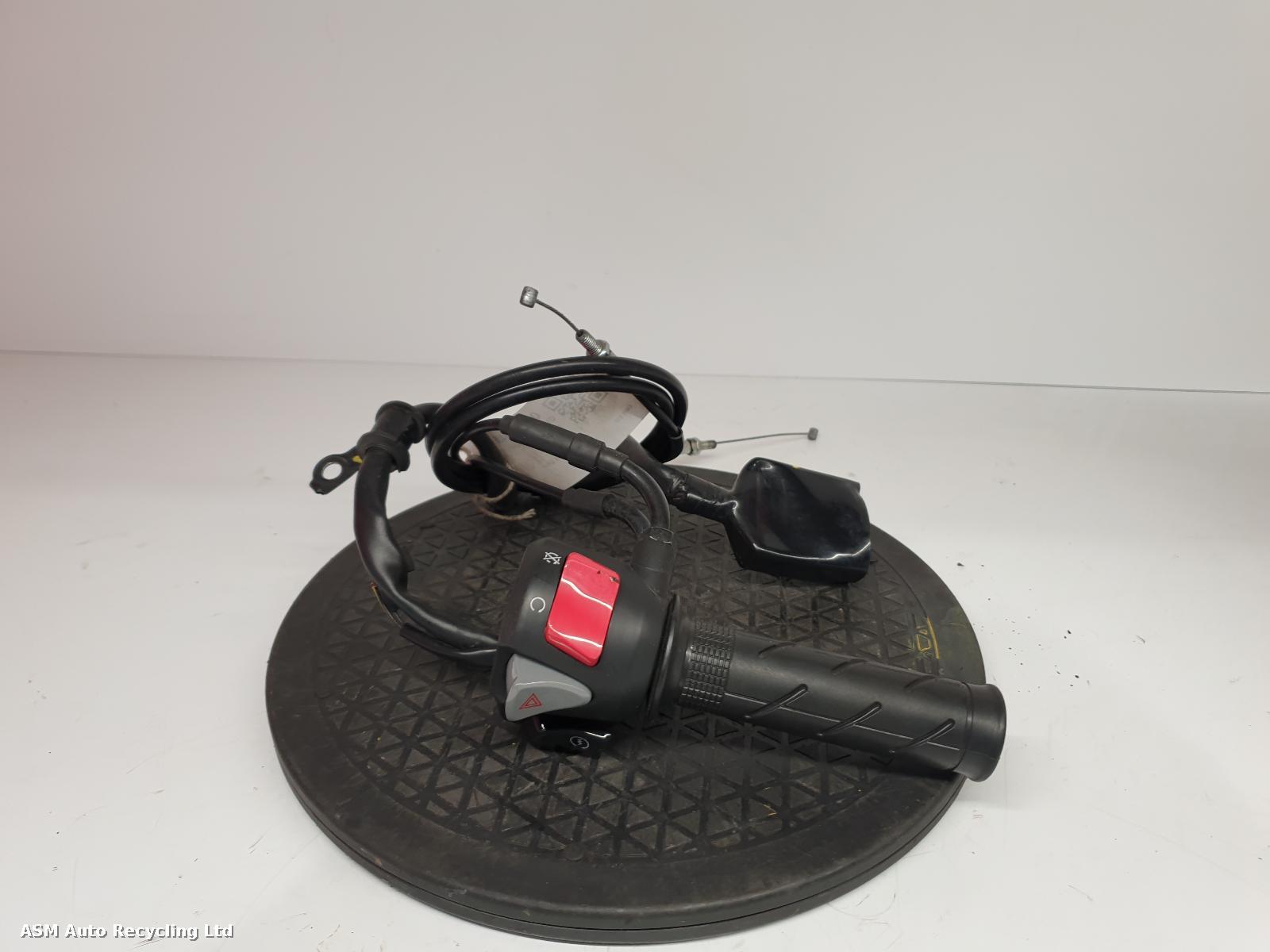 View Auto part RH Switch Gear Honda Cbr 500 2023