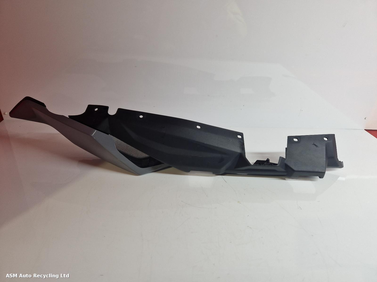 View Auto part Side Panel Right Yamaha Tracer 900 Gt 2019