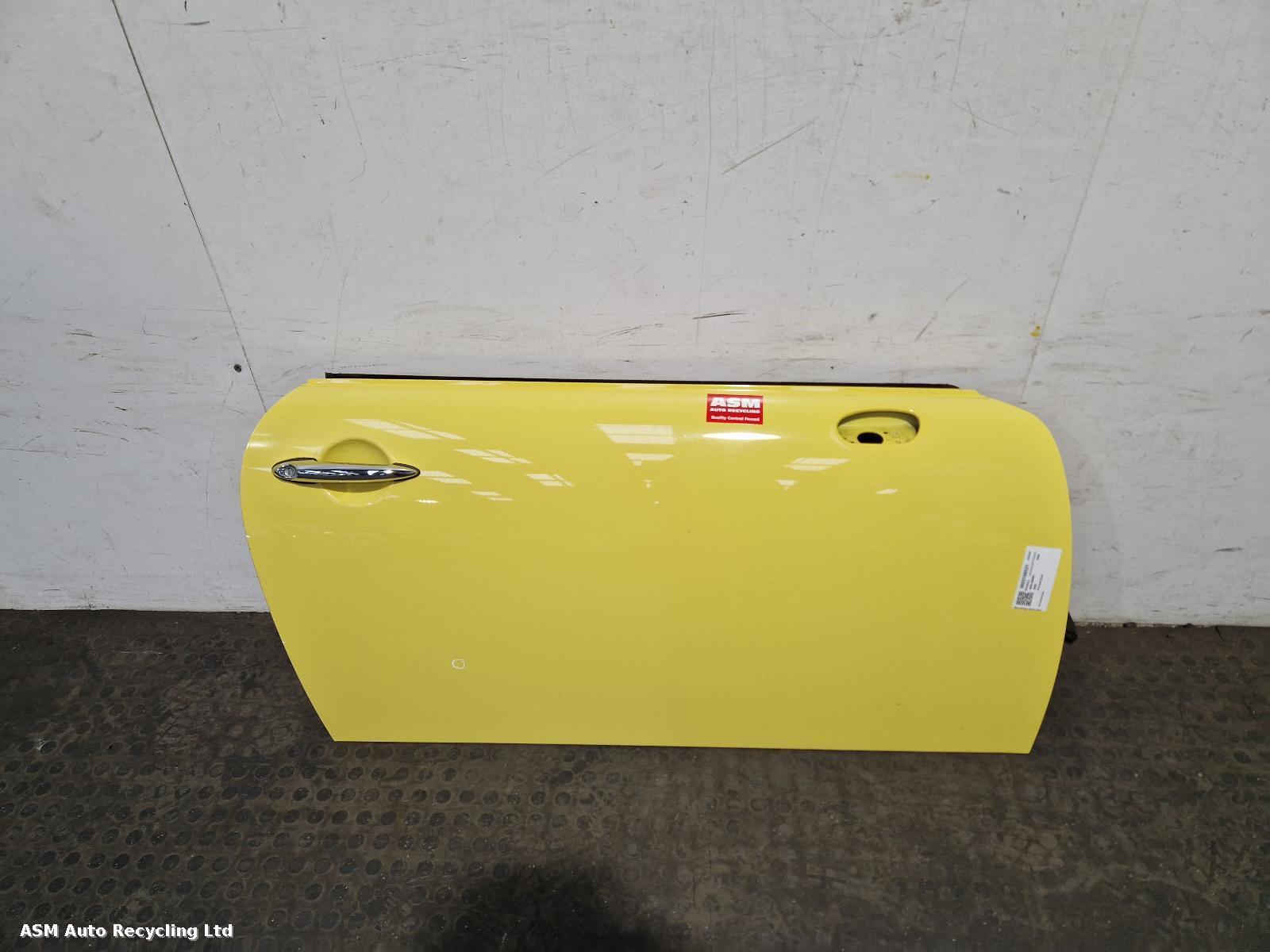 View Auto part R Front Door Mini (bmw) Mini 2004