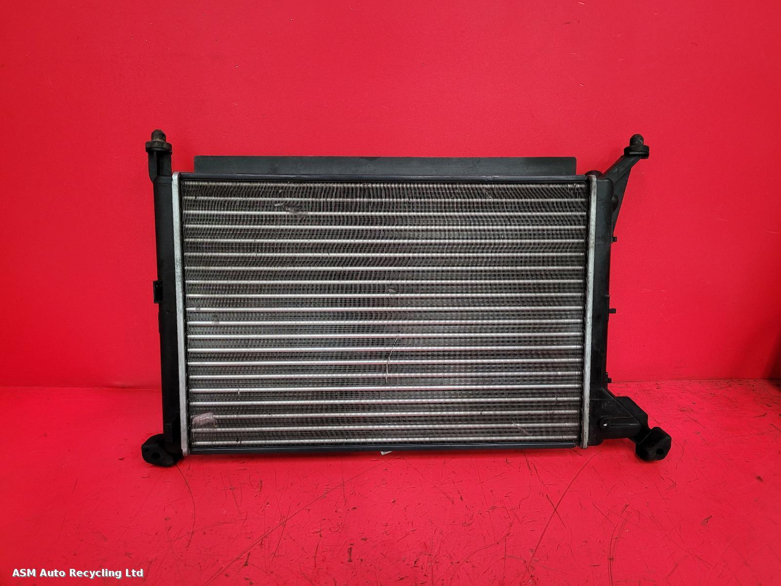 View Auto part Radiator Mini (bmw) Mini 2004