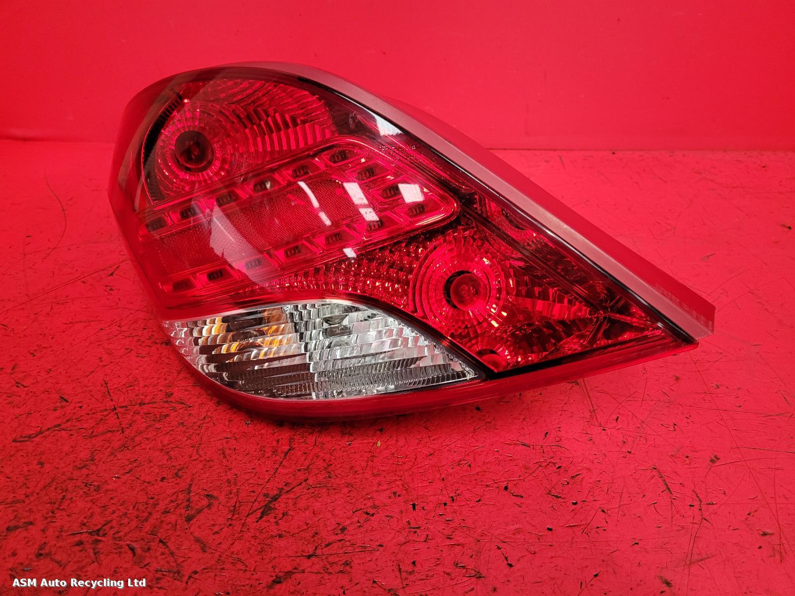 View Auto part L Taillight Peugeot 207 2011