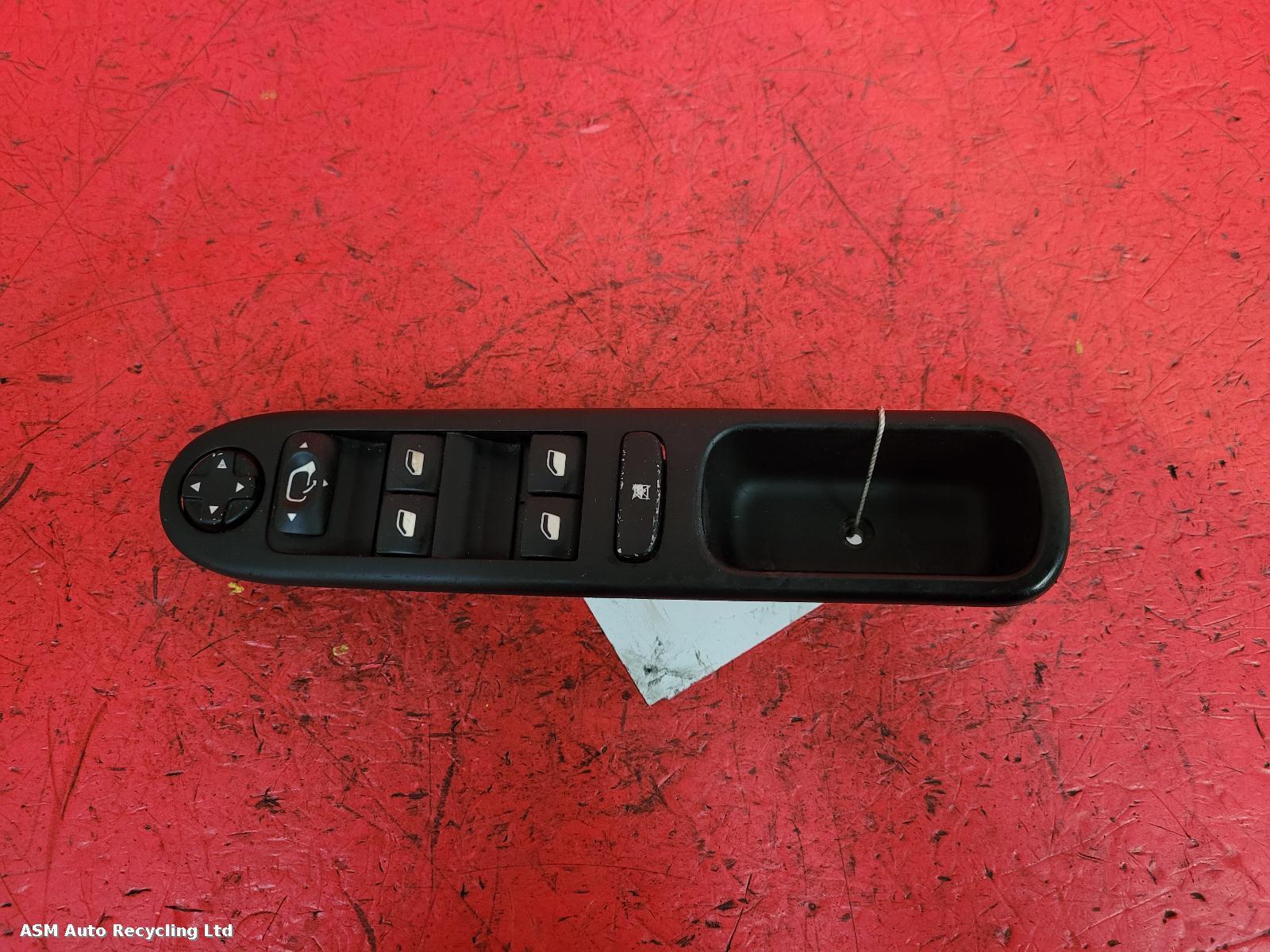 View Auto part Elect. Window Switch Peugeot 207 2011
