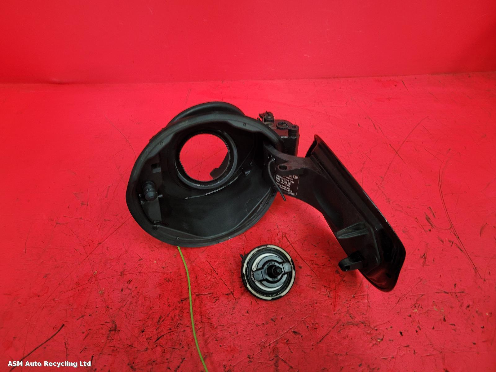 View Auto part Fuel Filler Flap Bmw 1 Series 2011