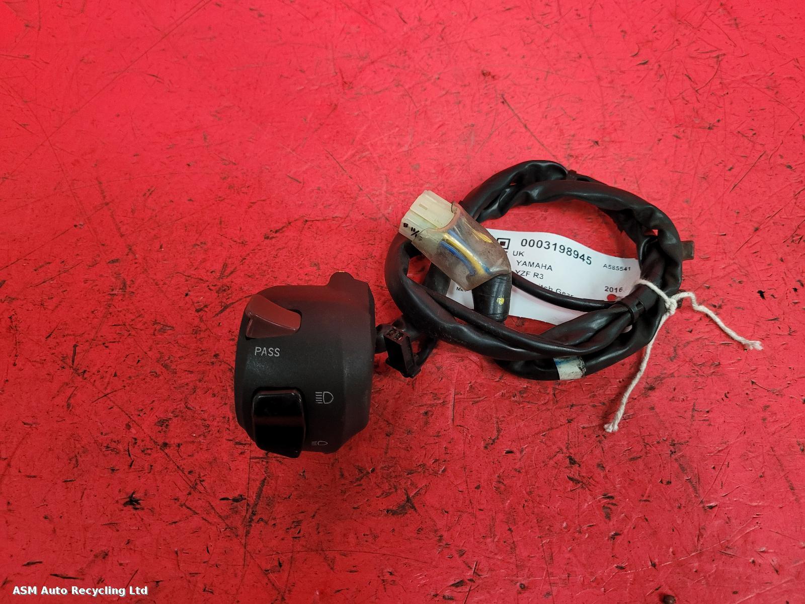 View Auto part LH Switch Gear Yamaha Yzf R3  2016