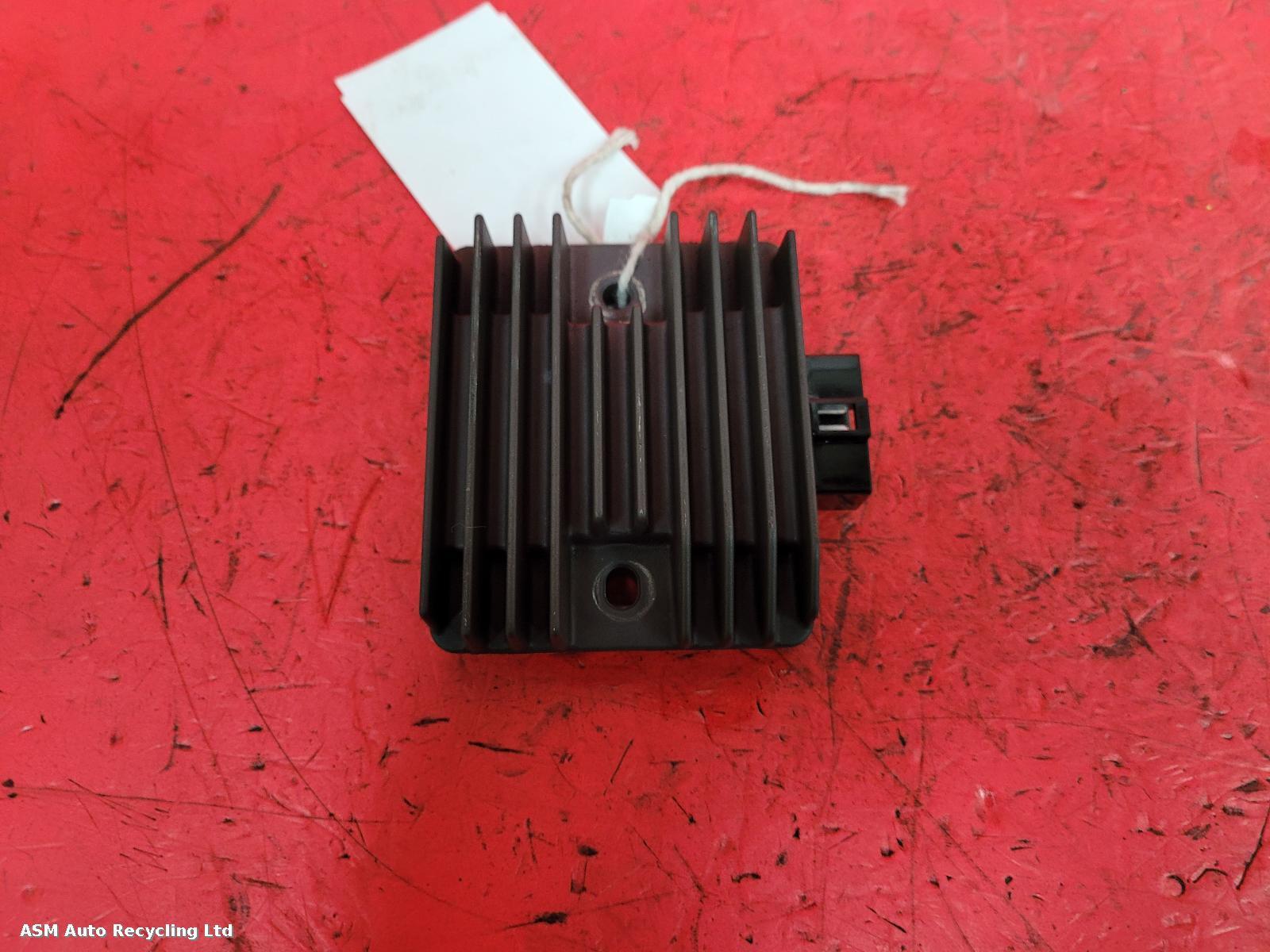 View Auto part Regulator/Rectifier Yamaha Yzf R3  2016