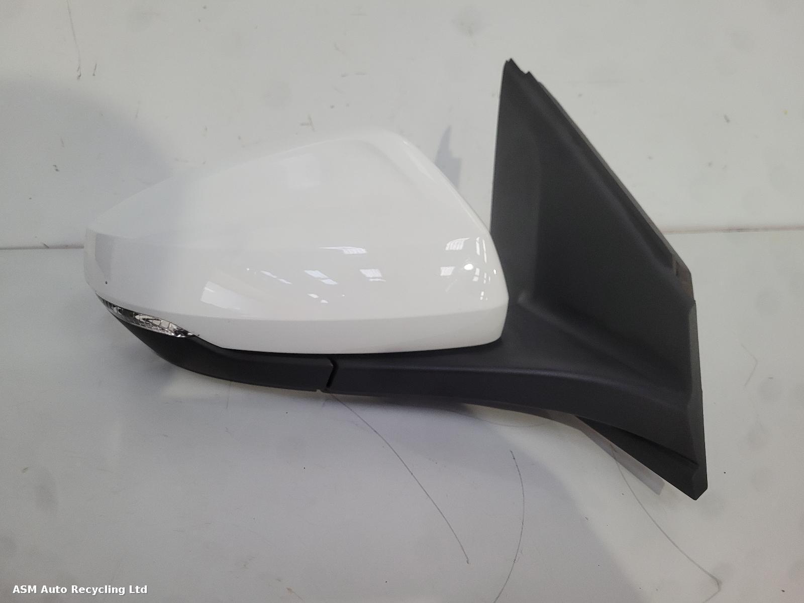 View Auto part R Door Mirror Volkswagen Polo 2019