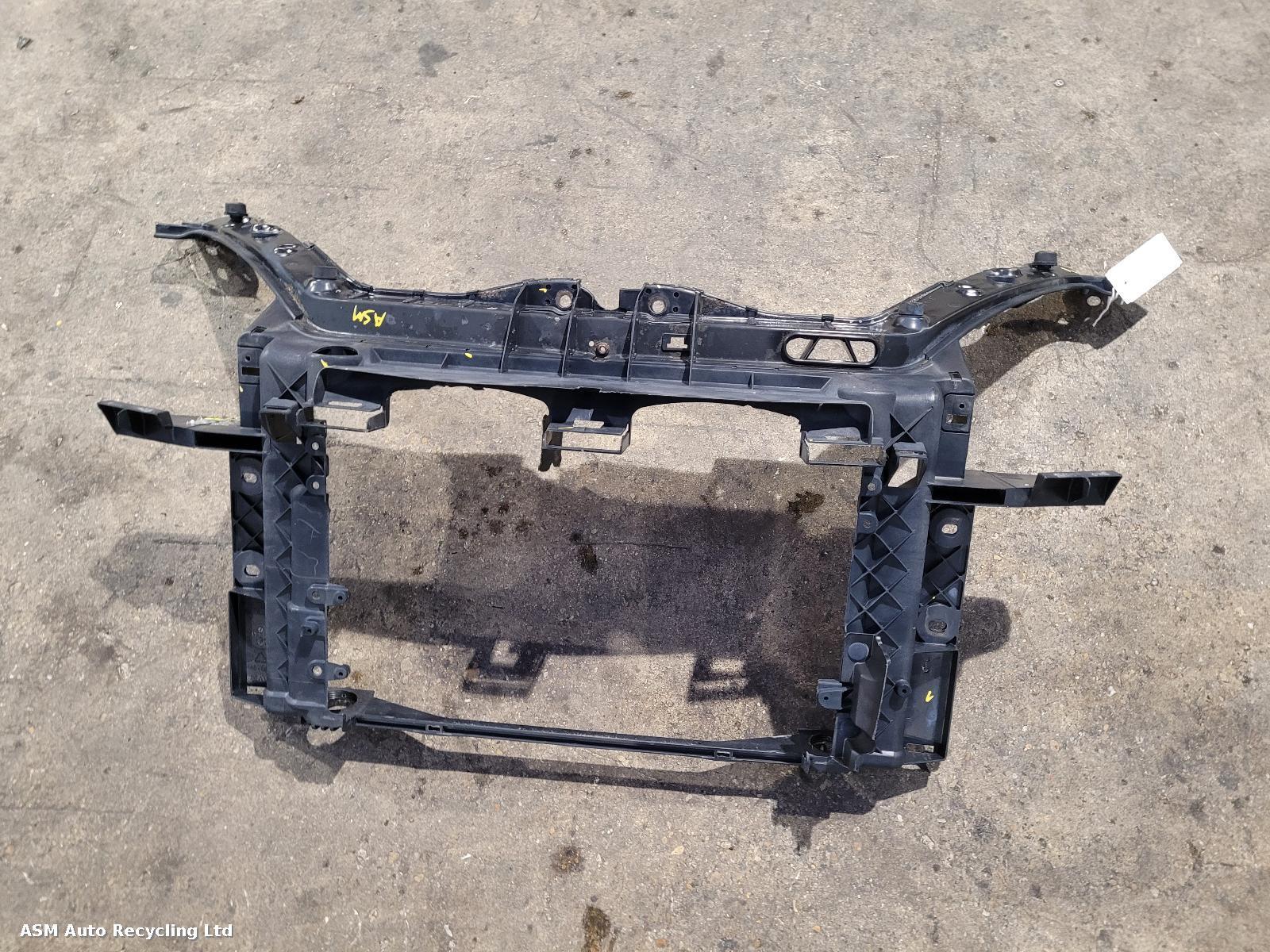 View Auto part Front Panel Ford Fiesta 2008
