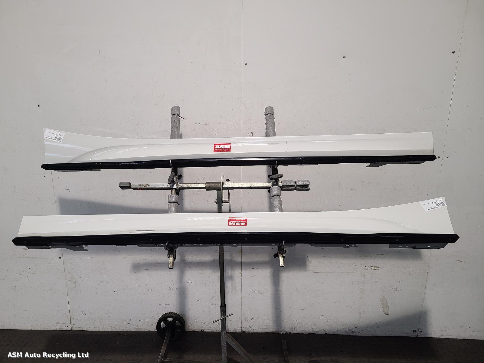 View Auto part Side Skirt Bmw 1 Series 2017