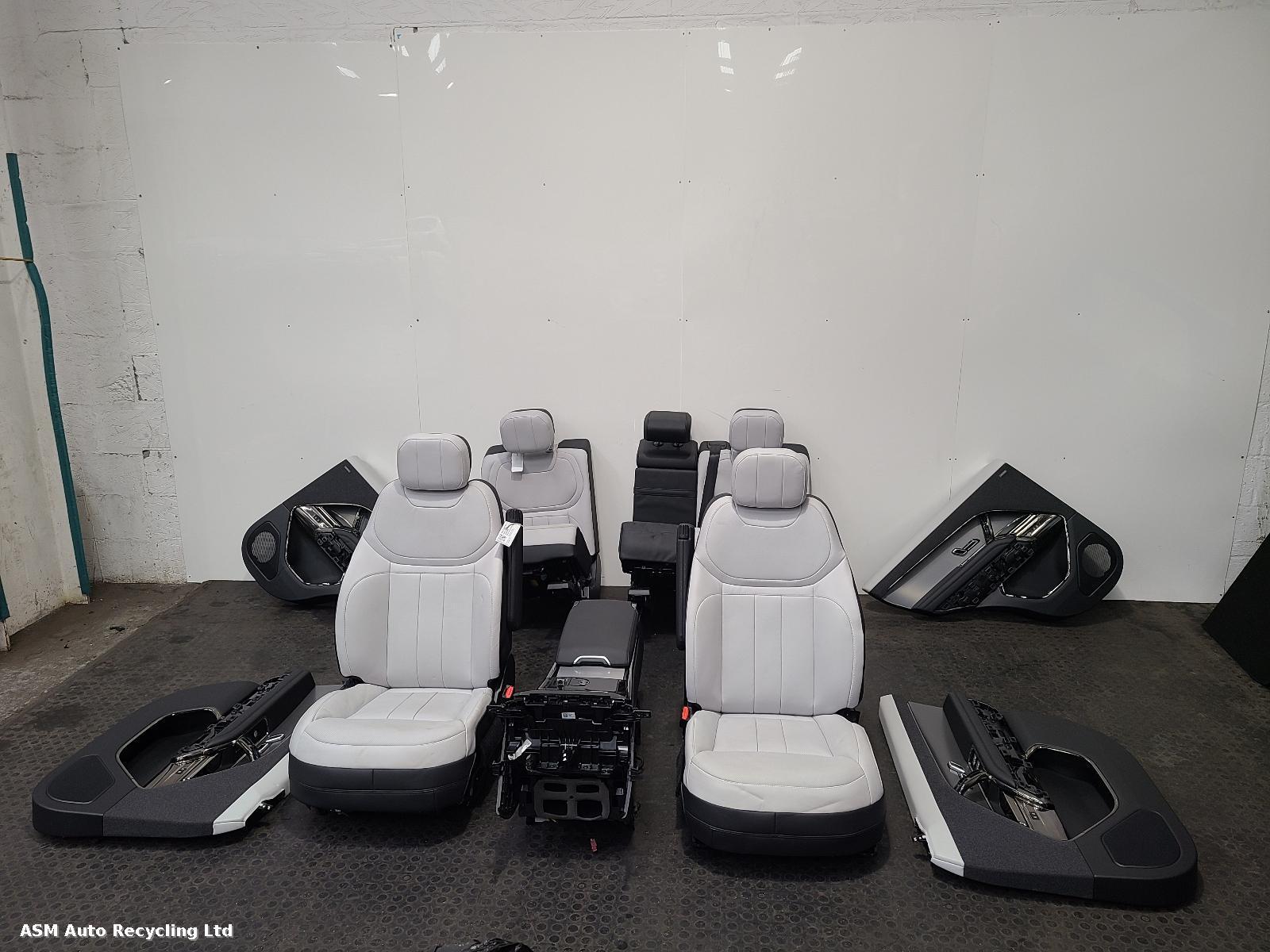 View Auto part Complete Interior Land Rover Range Rover Sport 2024