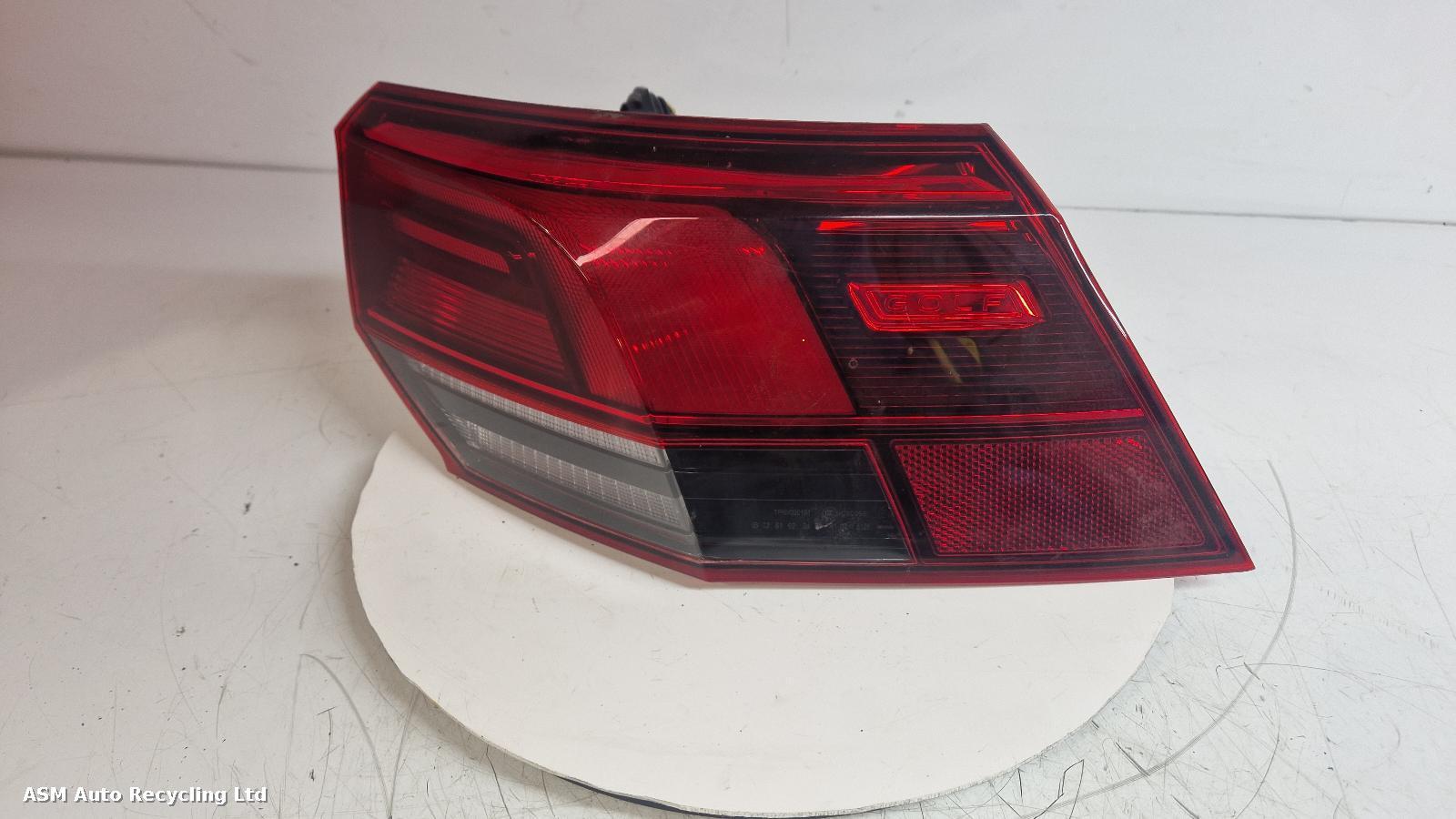 View Auto part R Taillight Volkswagen Golf 2022