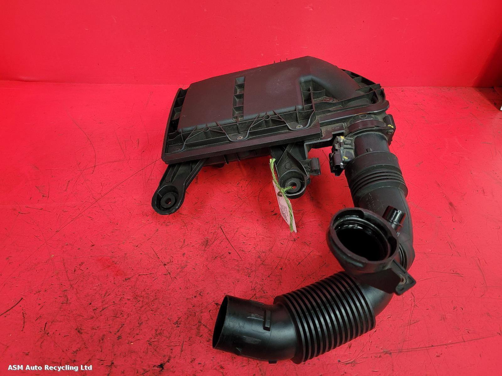View Auto part Air Cleaner/Box Citroen C4 Picasso 2011